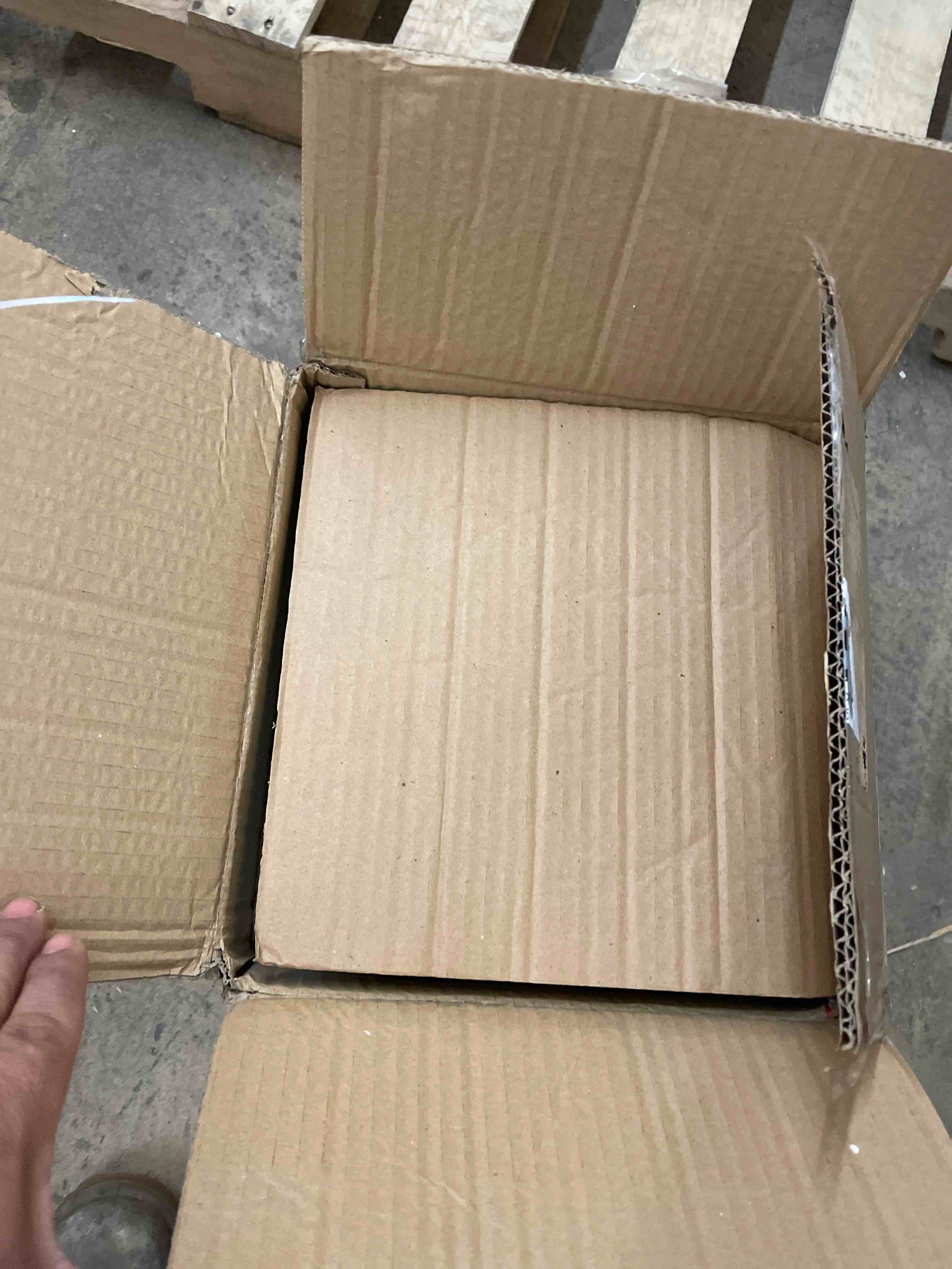 https://s3.amazonaws.com/lotting-images-prod/phillipi/PNK0432472_1737810491558.jpeg