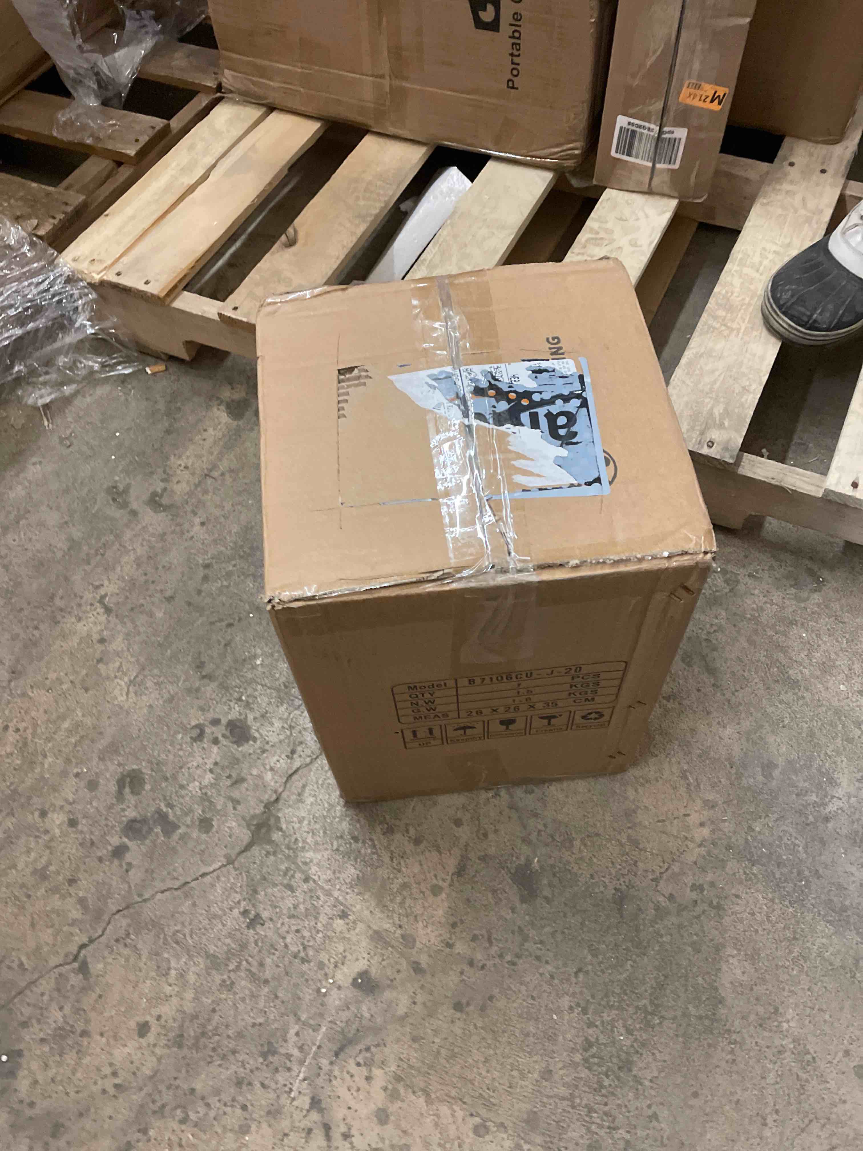 https://s3.amazonaws.com/lotting-images-prod/phillipi/PNK0432472_1737810524276.jpeg