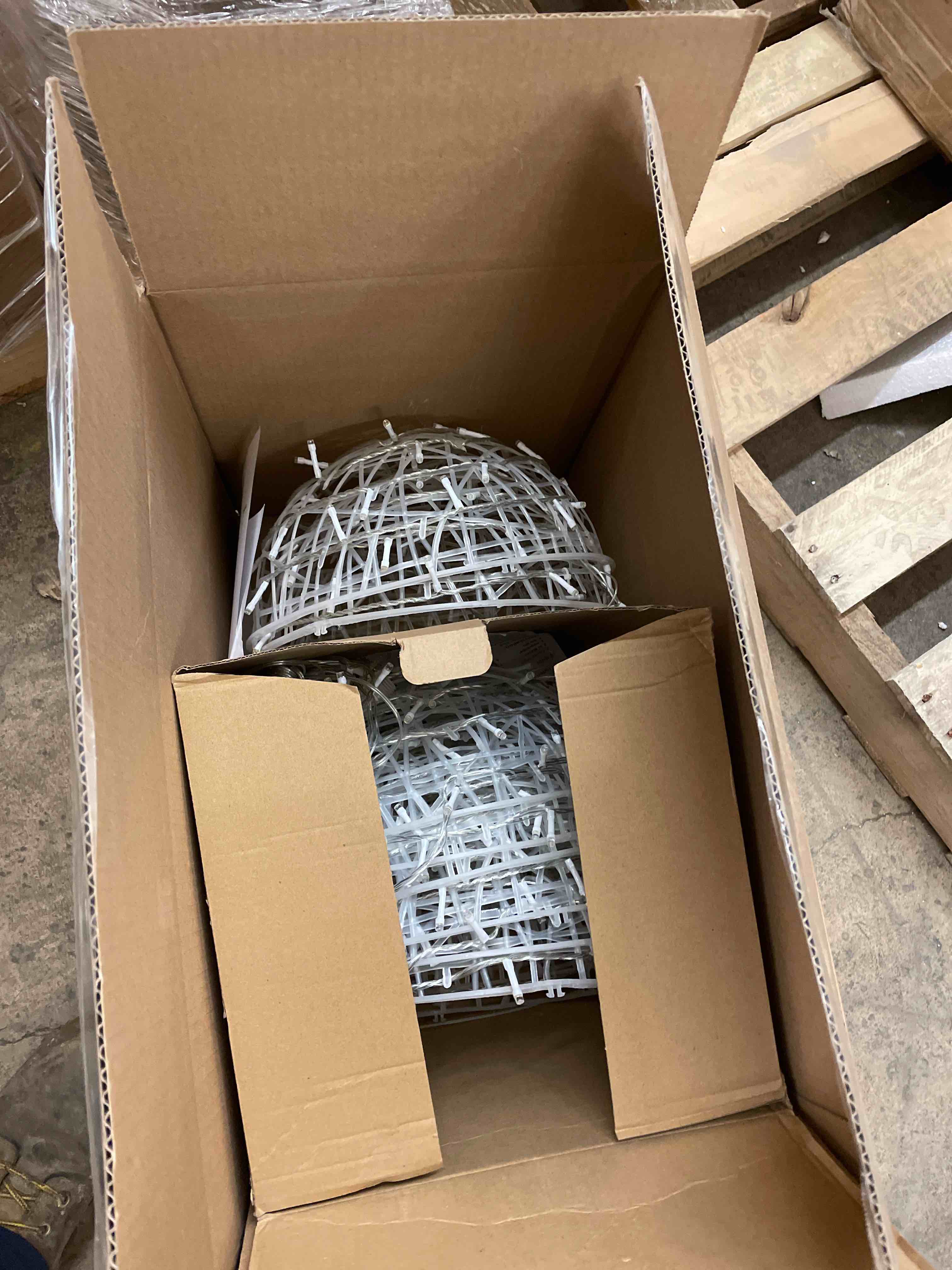 https://s3.amazonaws.com/lotting-images-prod/phillipi/PNK0432477_1737810077540.jpeg