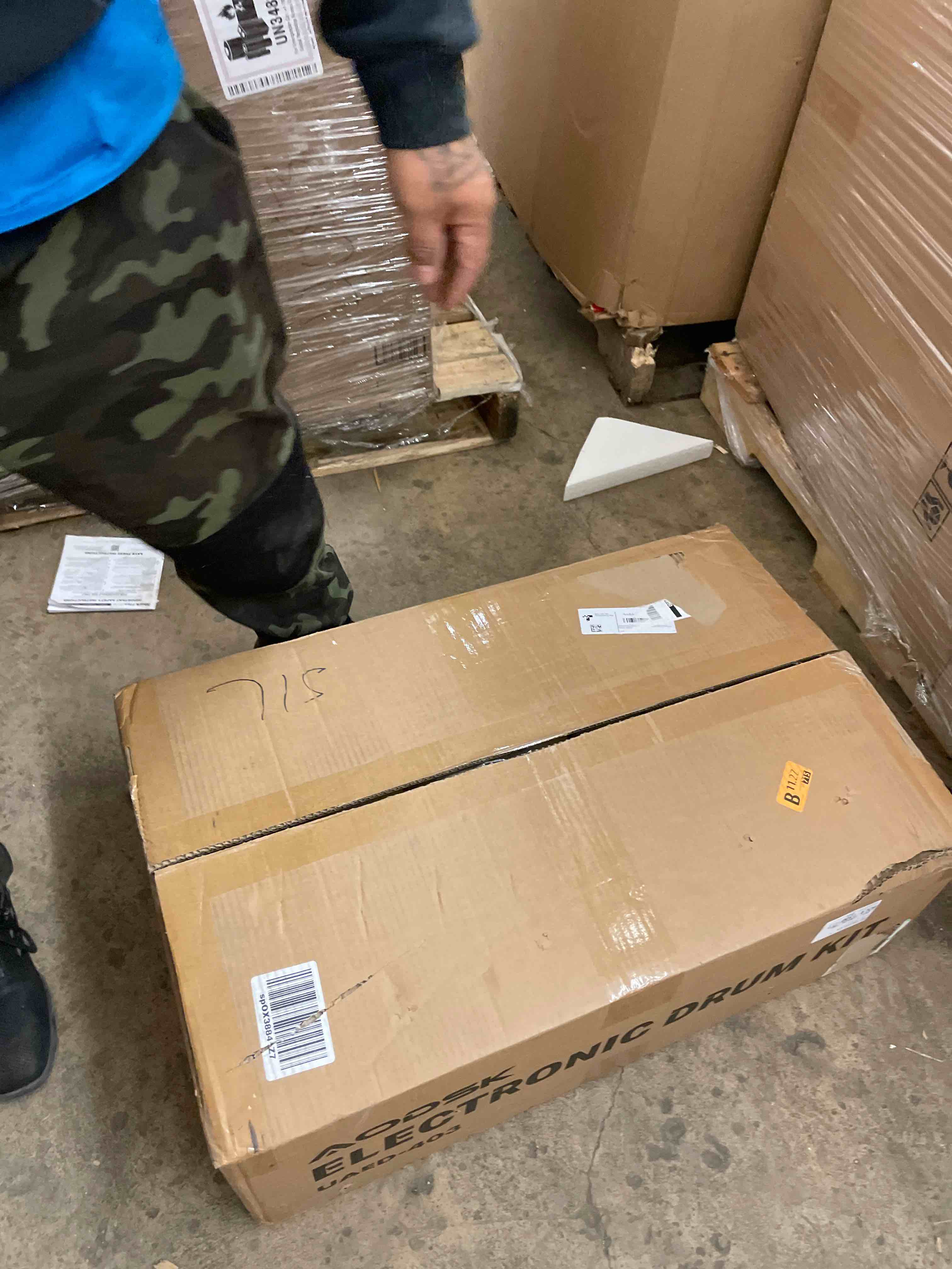 https://s3.amazonaws.com/lotting-images-prod/phillipi/PNK0432482_1737749945357.jpeg