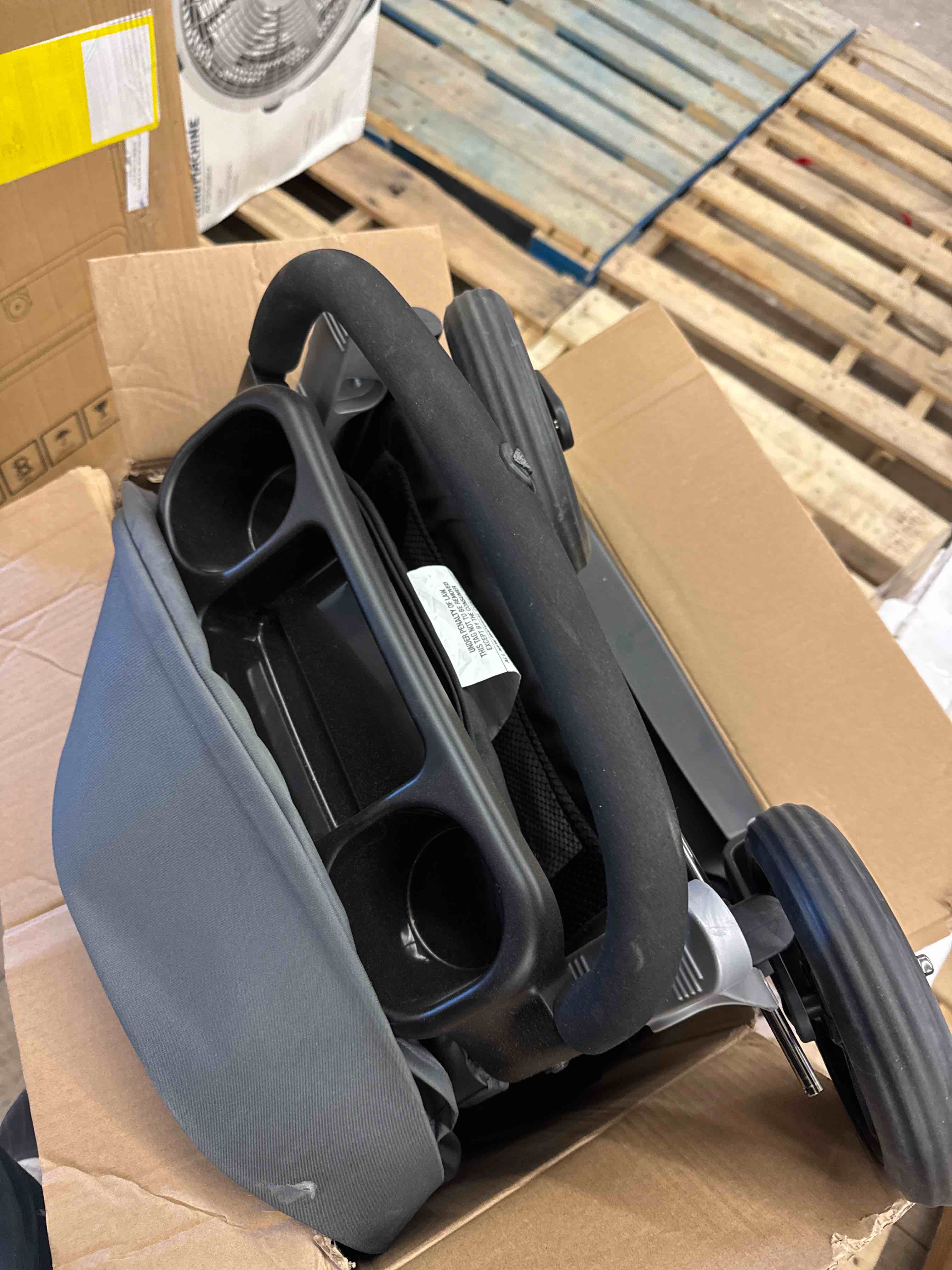 https://s3.amazonaws.com/lotting-images-prod/phillipi/PNK0432733_1737388184055.jpeg