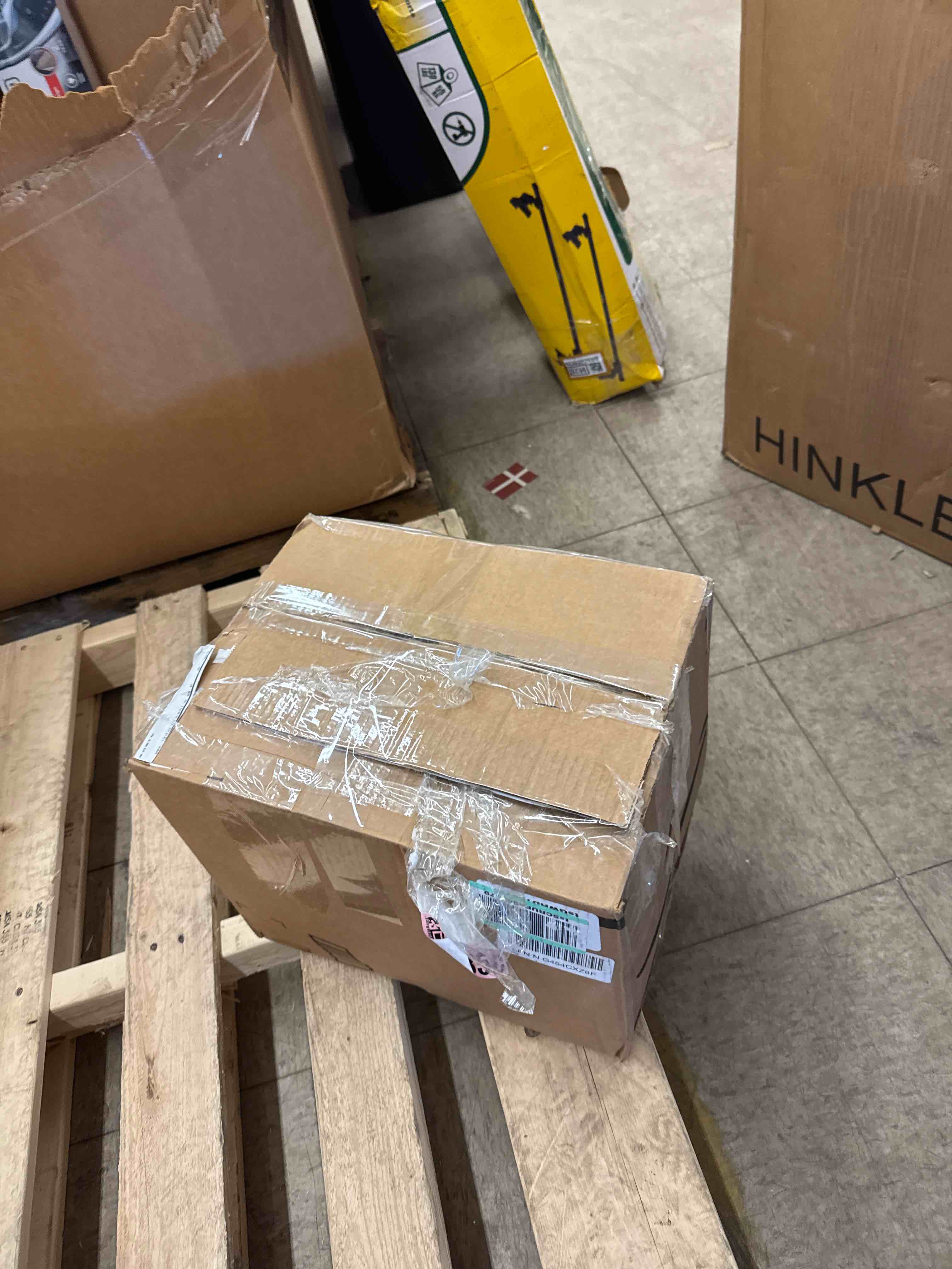 https://s3.amazonaws.com/lotting-images-prod/phillipi/PNK0432735_1737387836803.jpeg