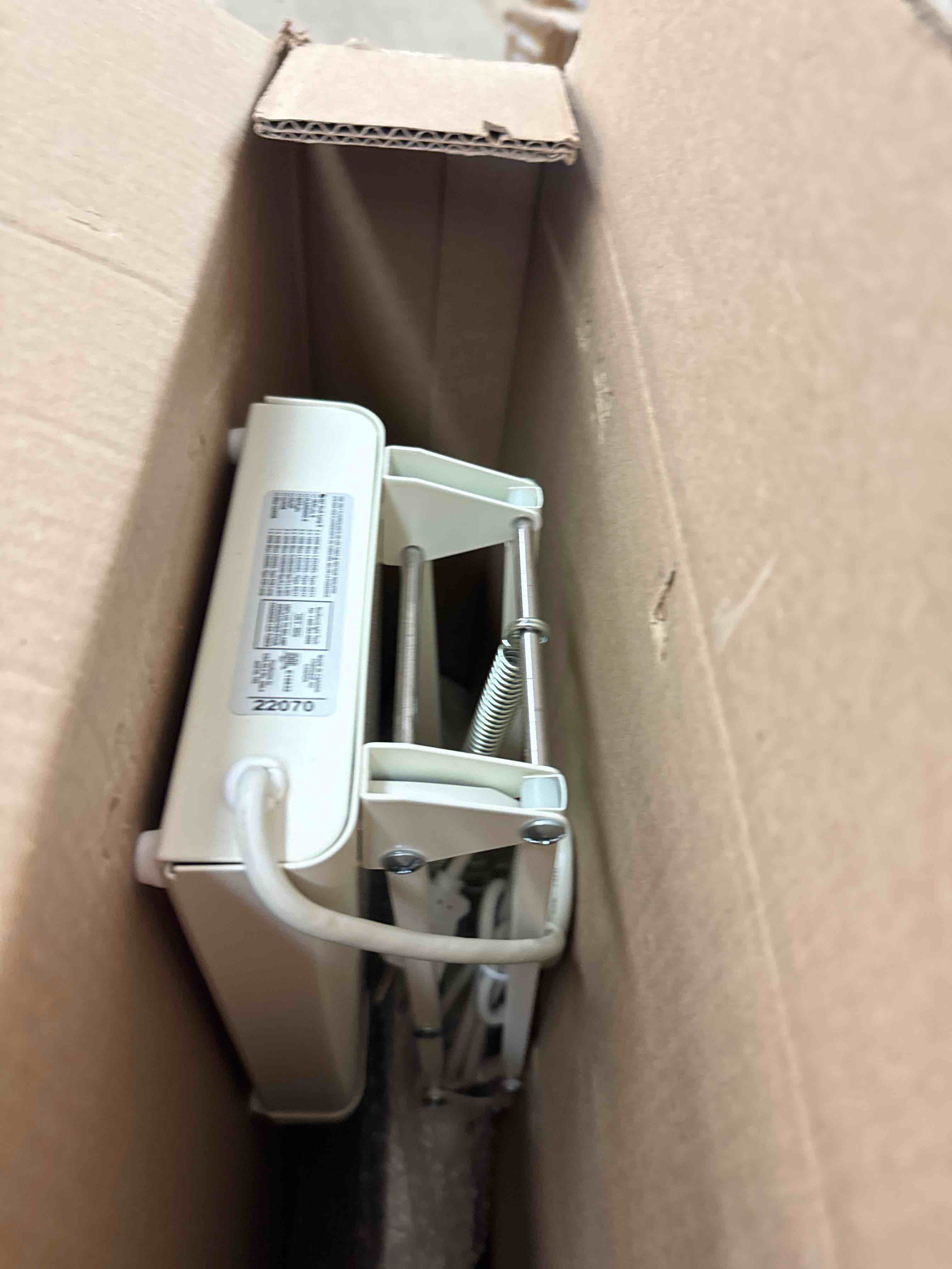 https://s3.amazonaws.com/lotting-images-prod/phillipi/PNK0432743_1737386709638.jpeg