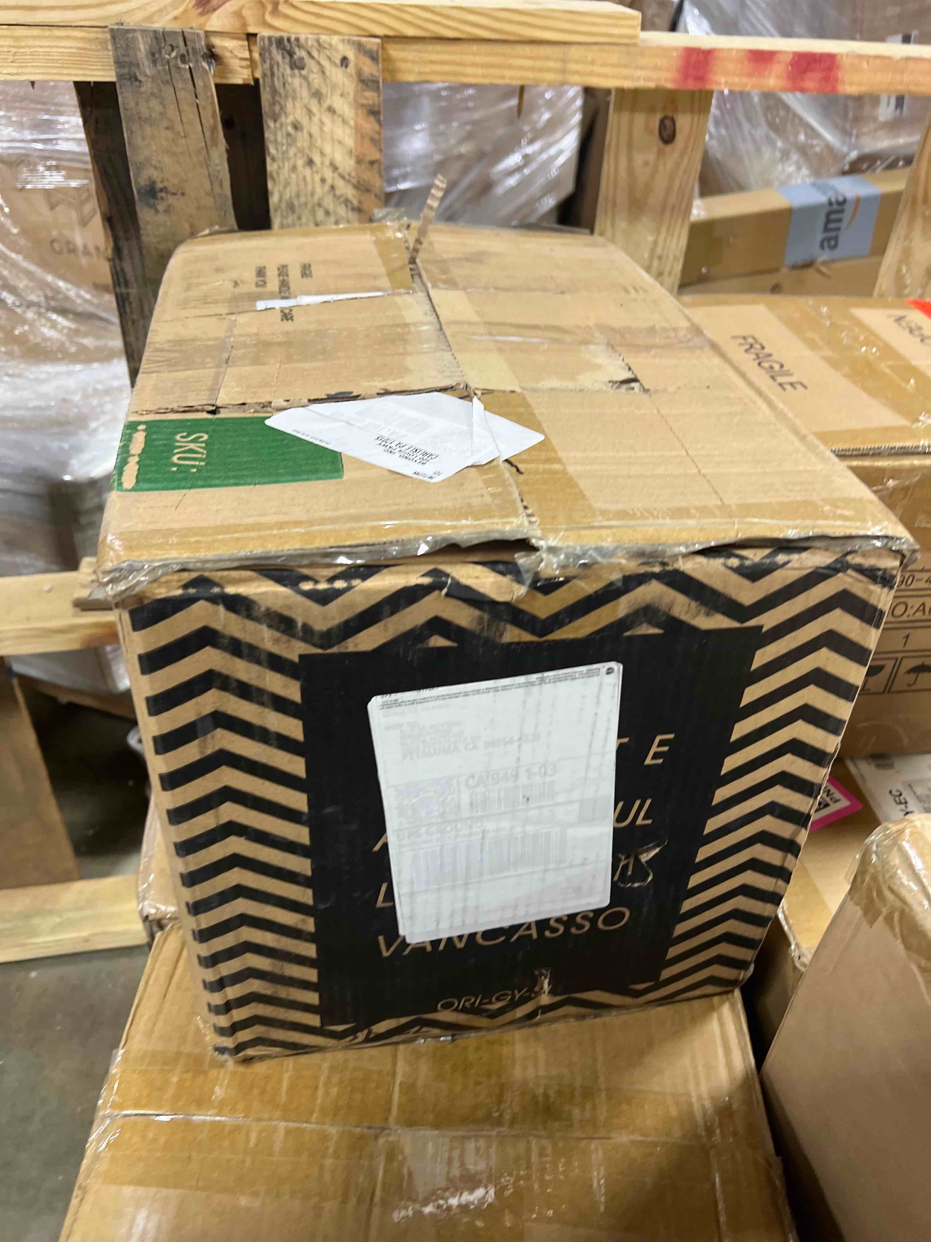 https://s3.amazonaws.com/lotting-images-prod/phillipi/PNK0433898_1738434409126.jpeg