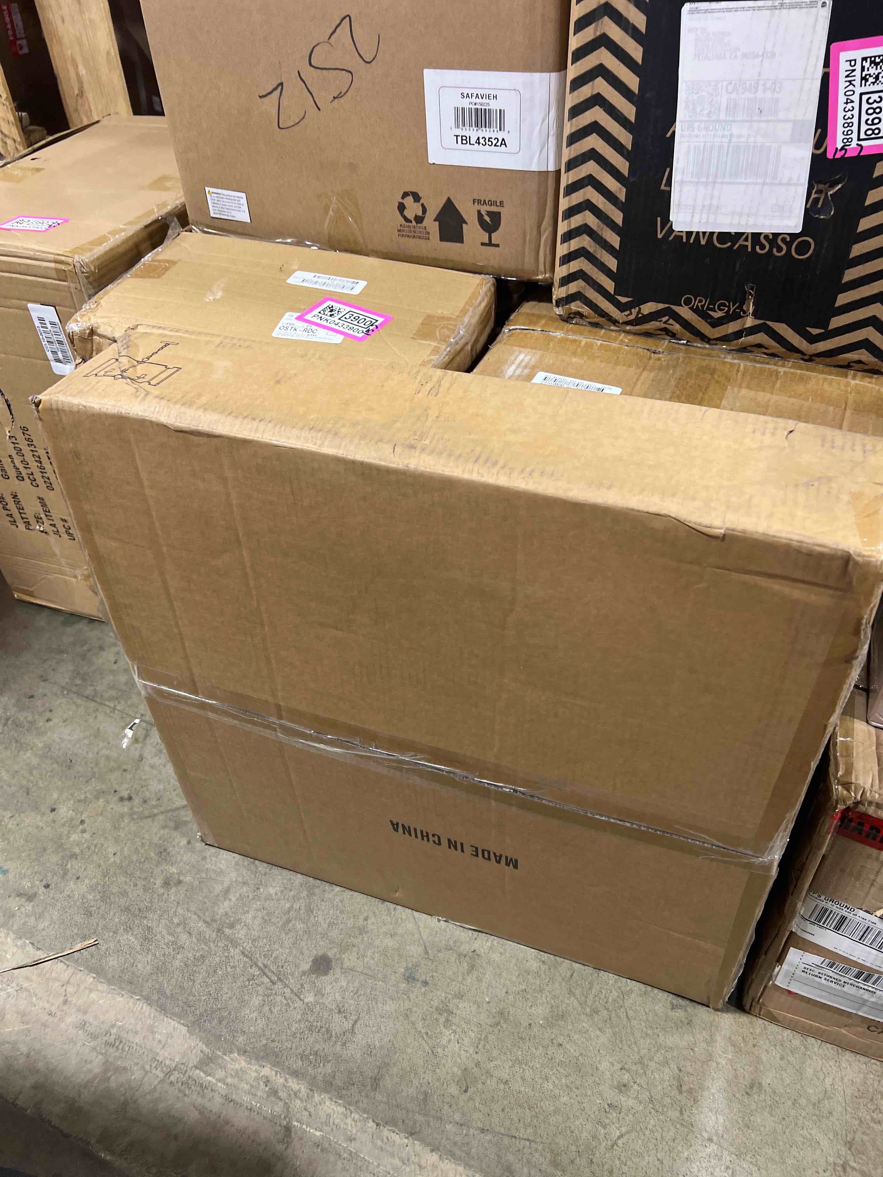 https://s3.amazonaws.com/lotting-images-prod/phillipi/PNK0433903_1738434836905.jpeg