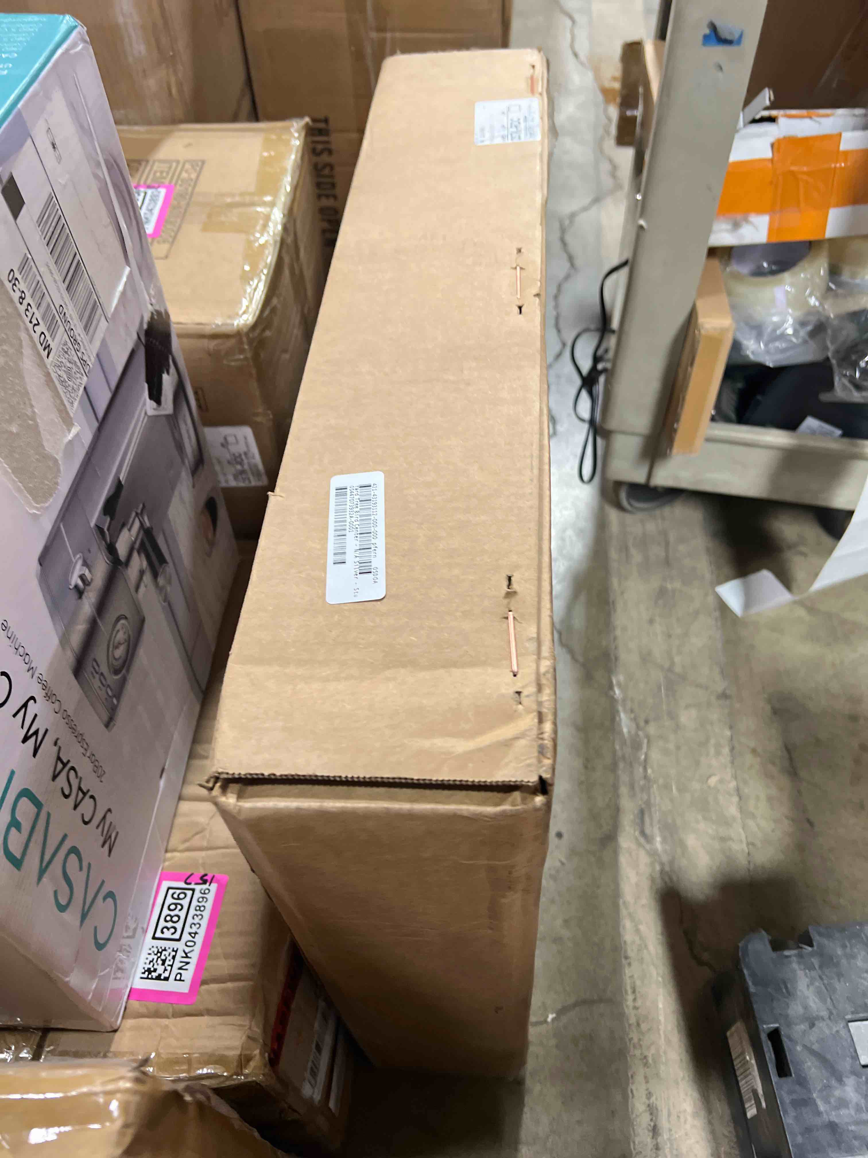 https://s3.amazonaws.com/lotting-images-prod/phillipi/PNK0433904_1738434897869.jpeg