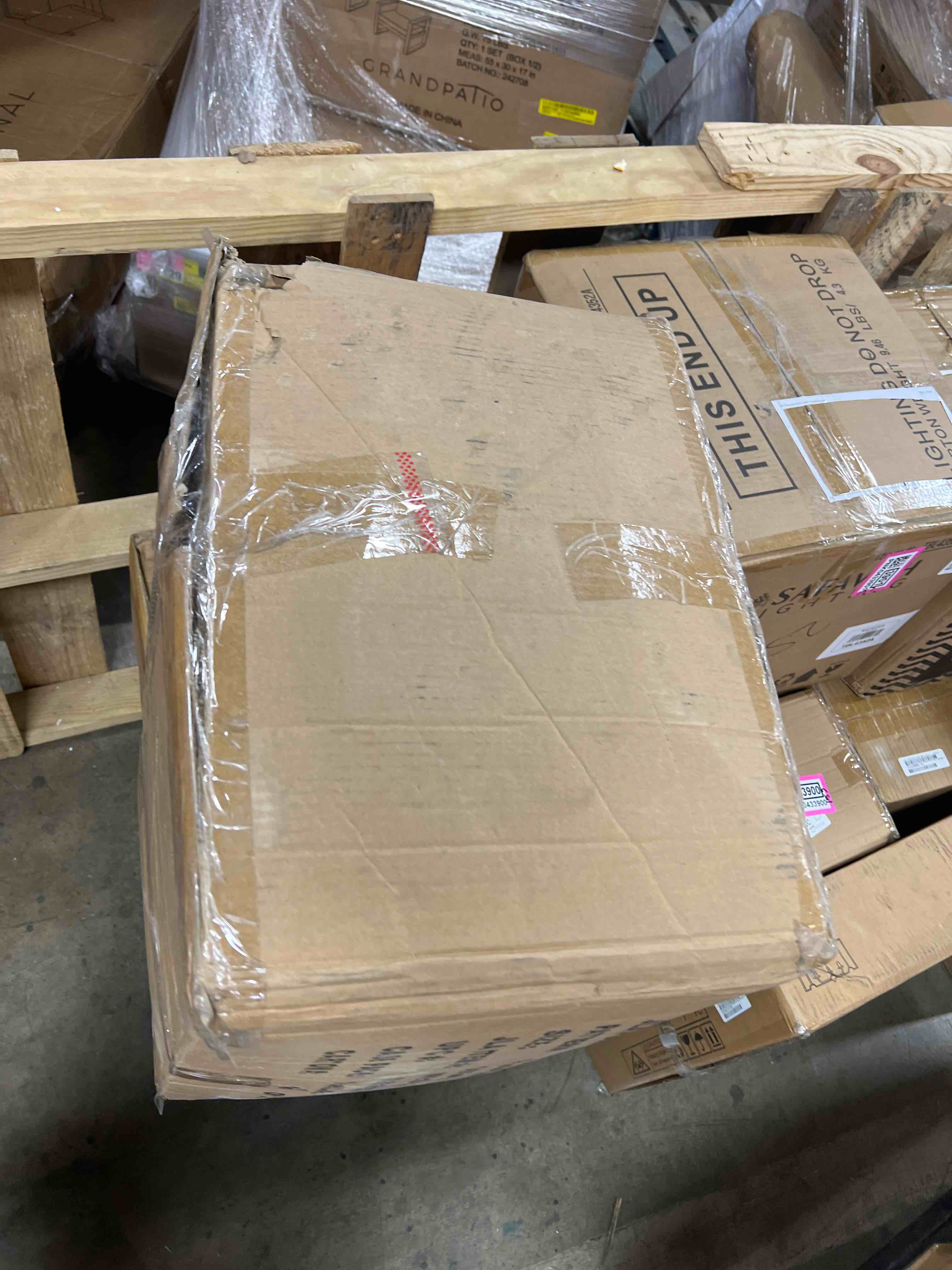 https://s3.amazonaws.com/lotting-images-prod/phillipi/PNK0433905_1738434939125.jpeg