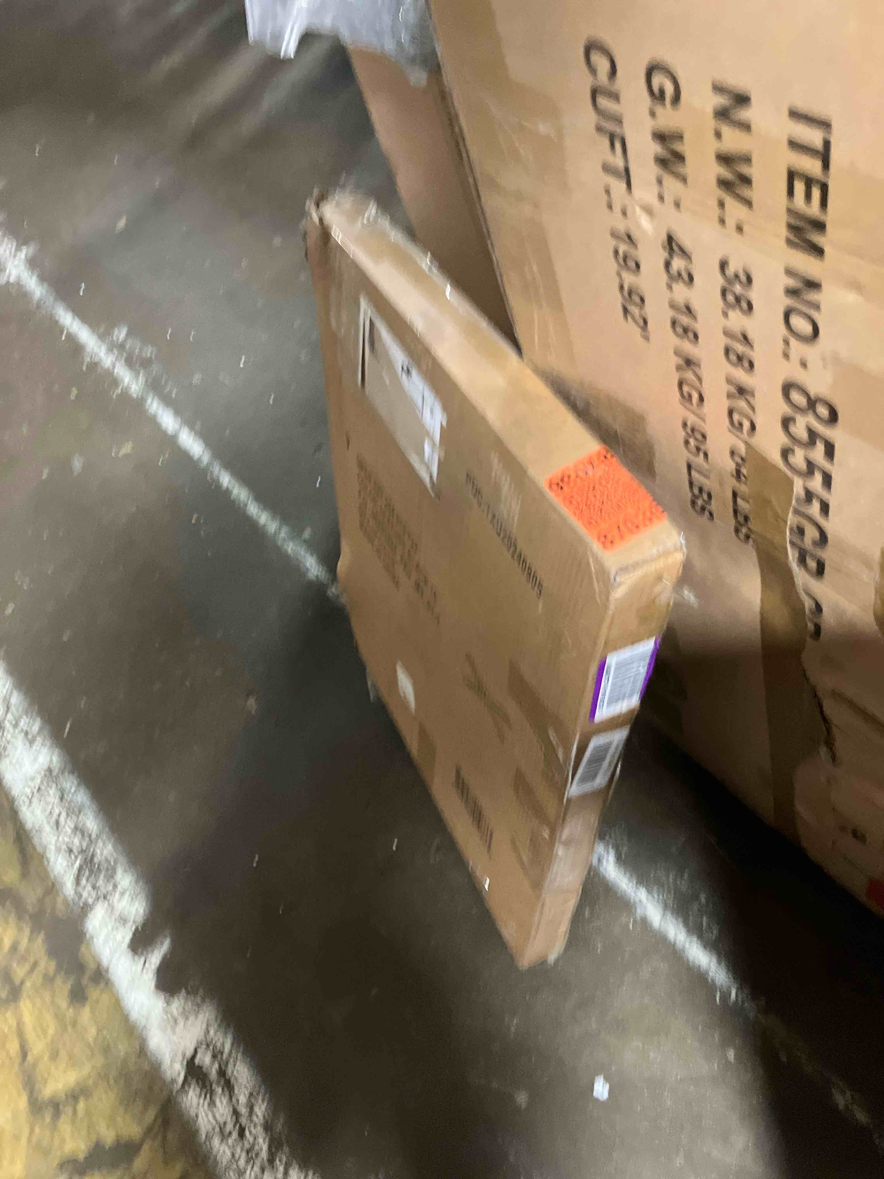 https://s3.amazonaws.com/lotting-images-prod/phillipi/PNK3520299_1750259403867.jpeg