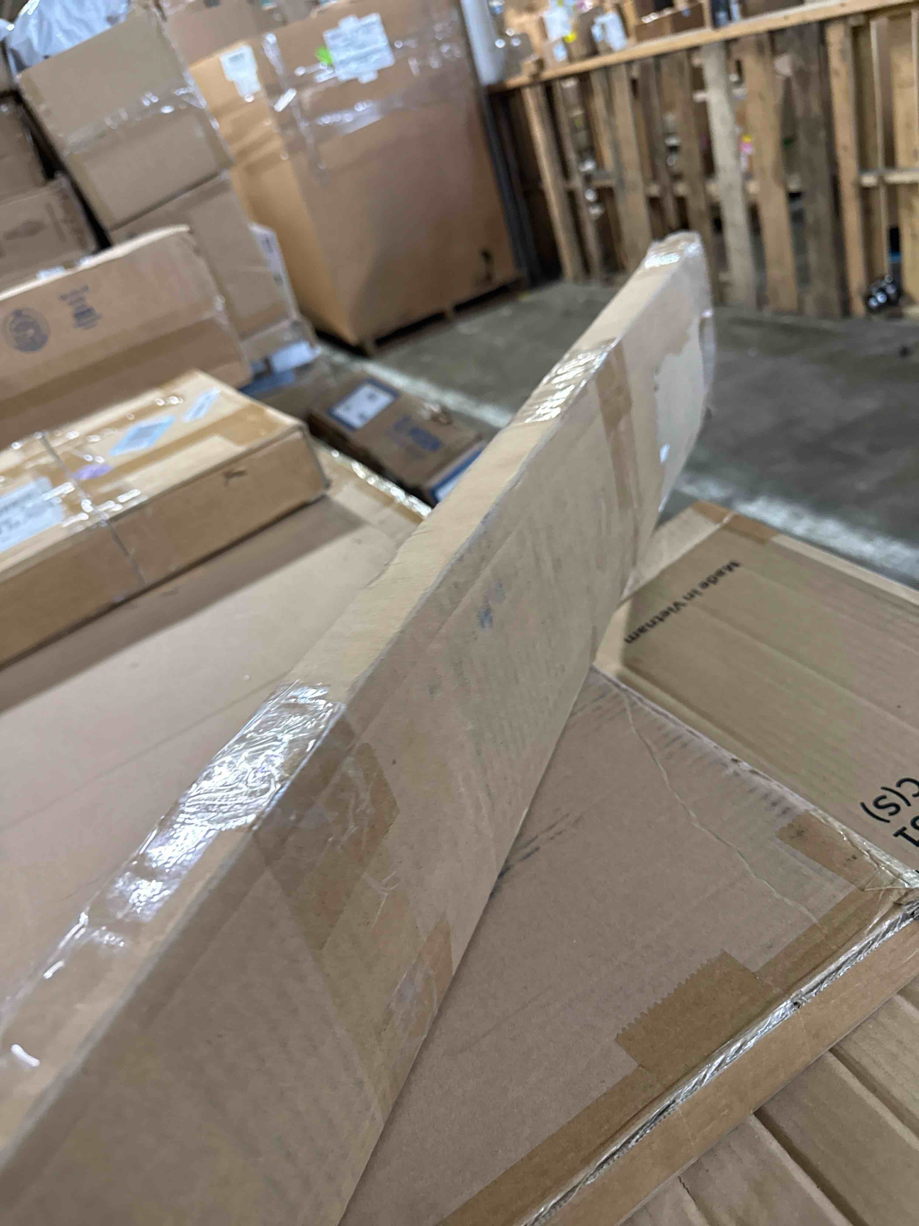 https://s3.amazonaws.com/lotting-images-prod/phillipi/PNK3520739_1750428037175.jpeg