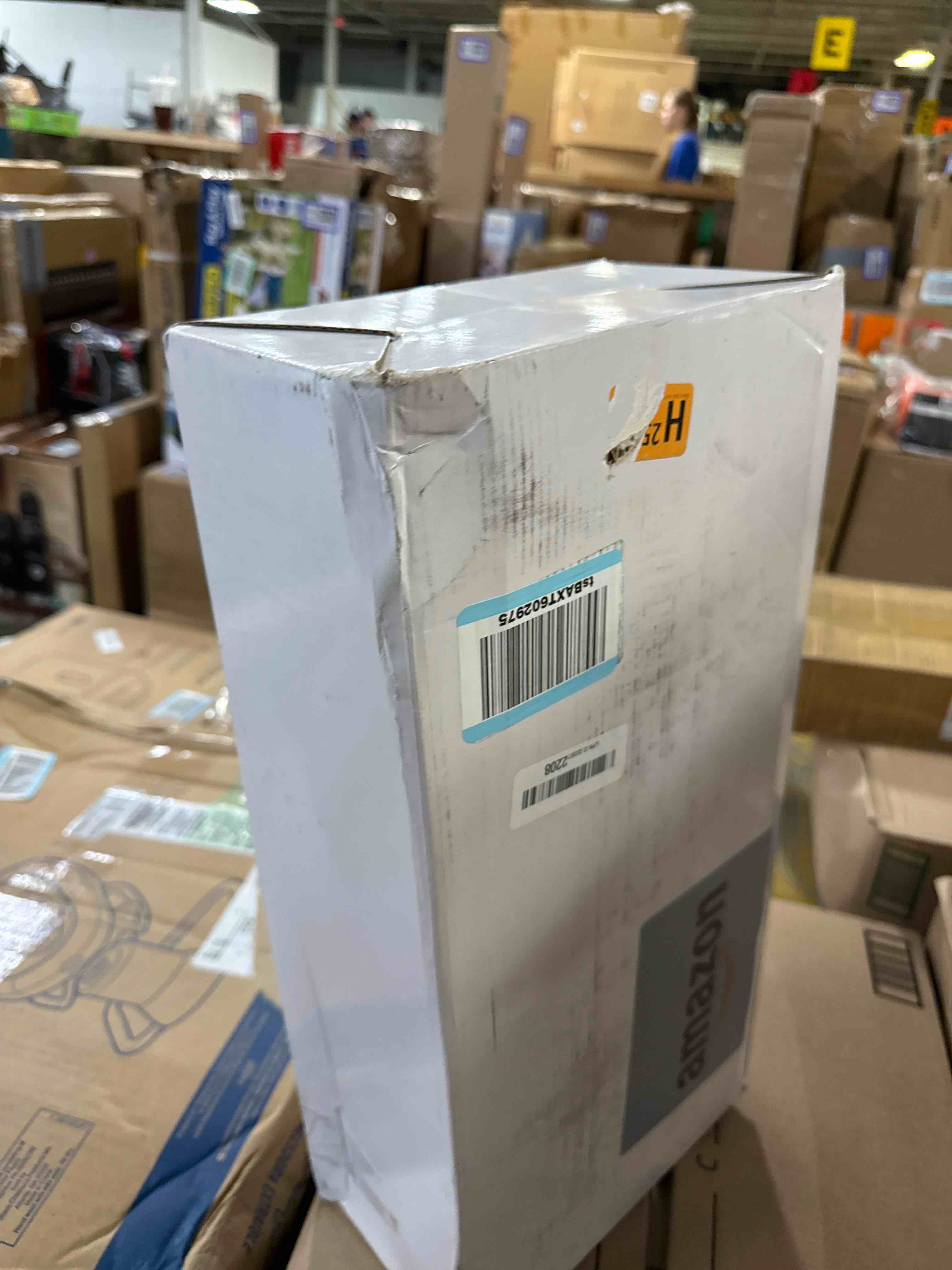 https://s3.amazonaws.com/lotting-images-prod/phillipi/PNK3520761_1750428802344.jpeg