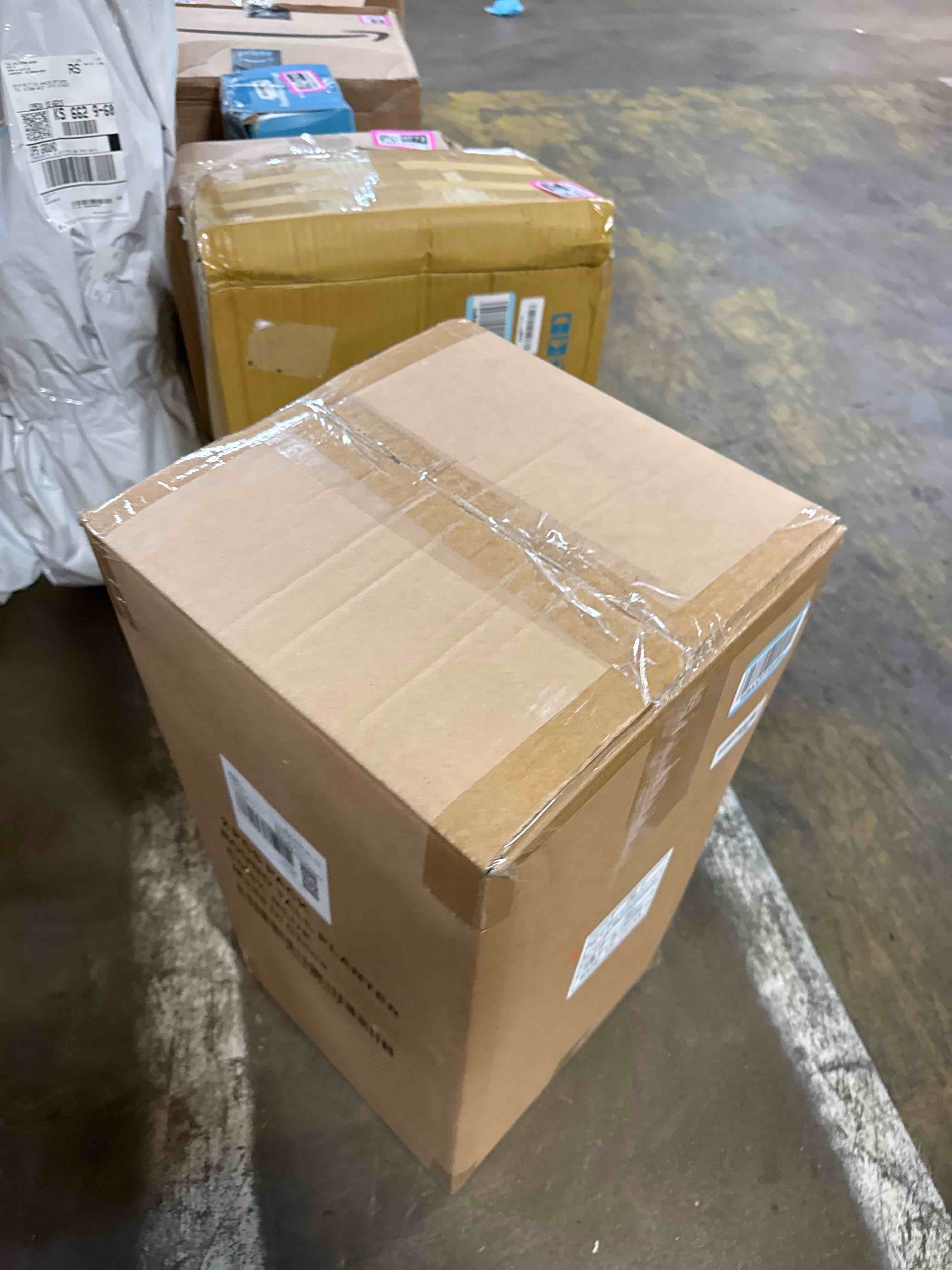 https://s3.amazonaws.com/lotting-images-prod/phillipi/PNK3520776_1750429620415.jpeg