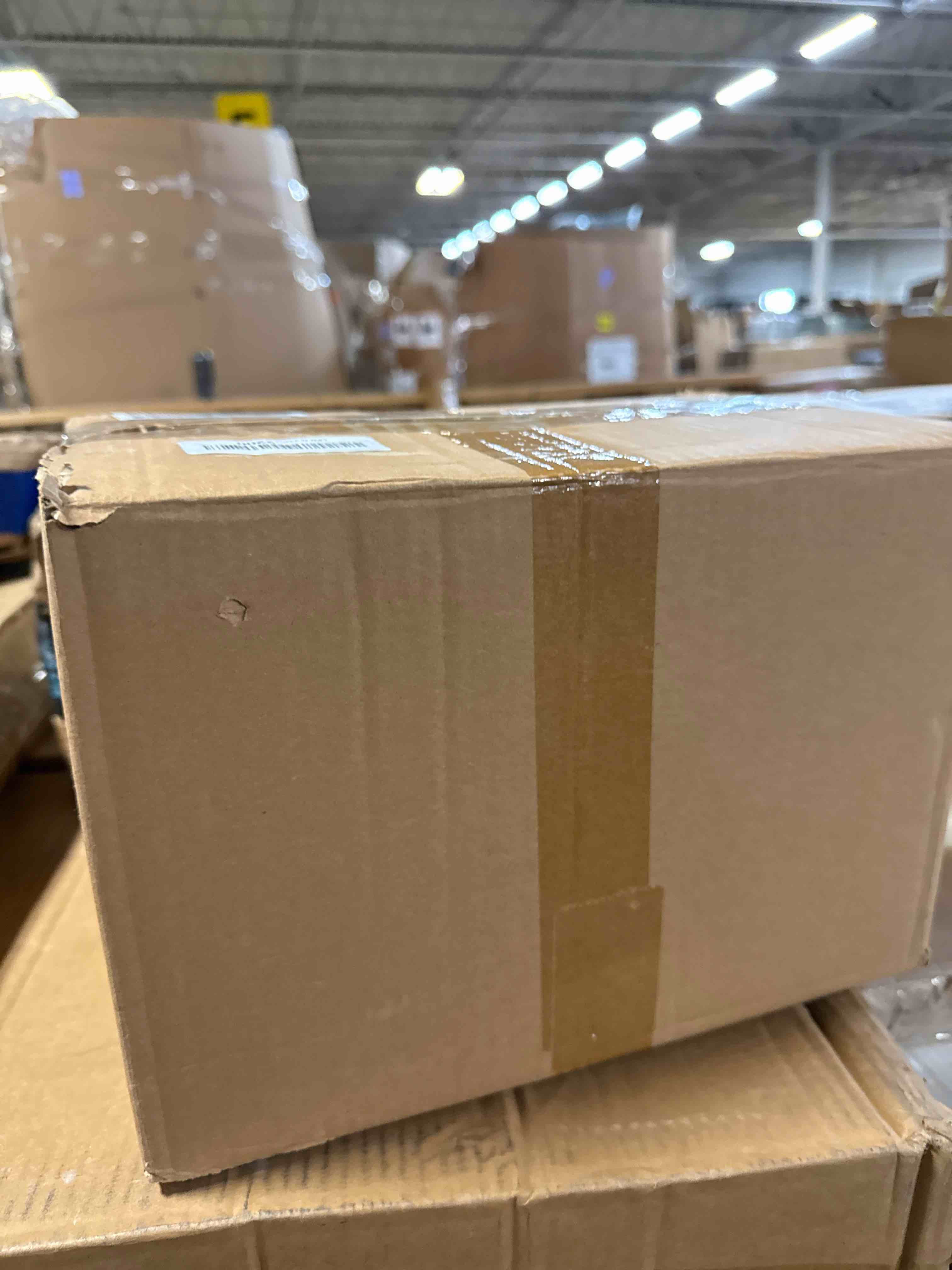 https://s3.amazonaws.com/lotting-images-prod/phillipi/PNK3520791_1750430063193.jpeg