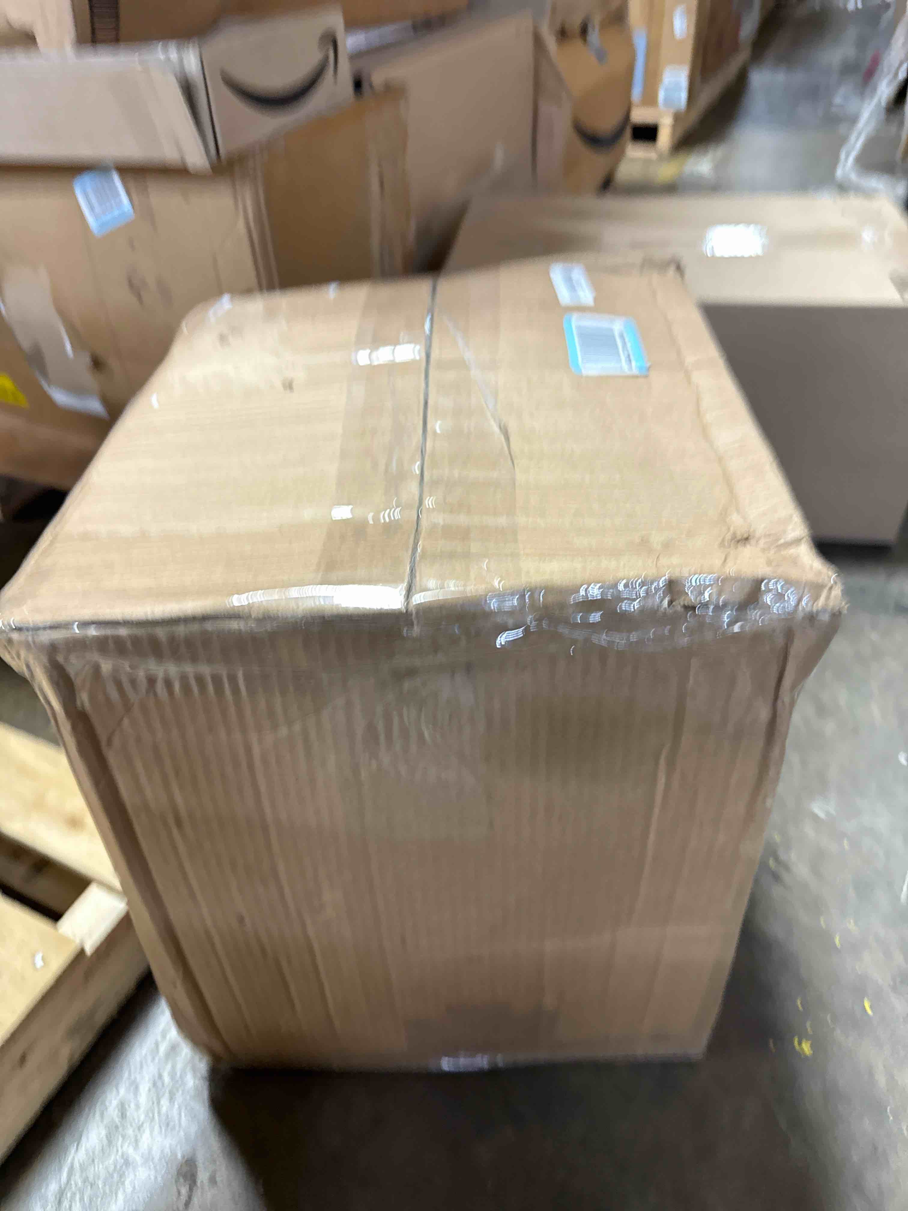 https://s3.amazonaws.com/lotting-images-prod/phillipi/PNK3520816_1750430912732.jpeg