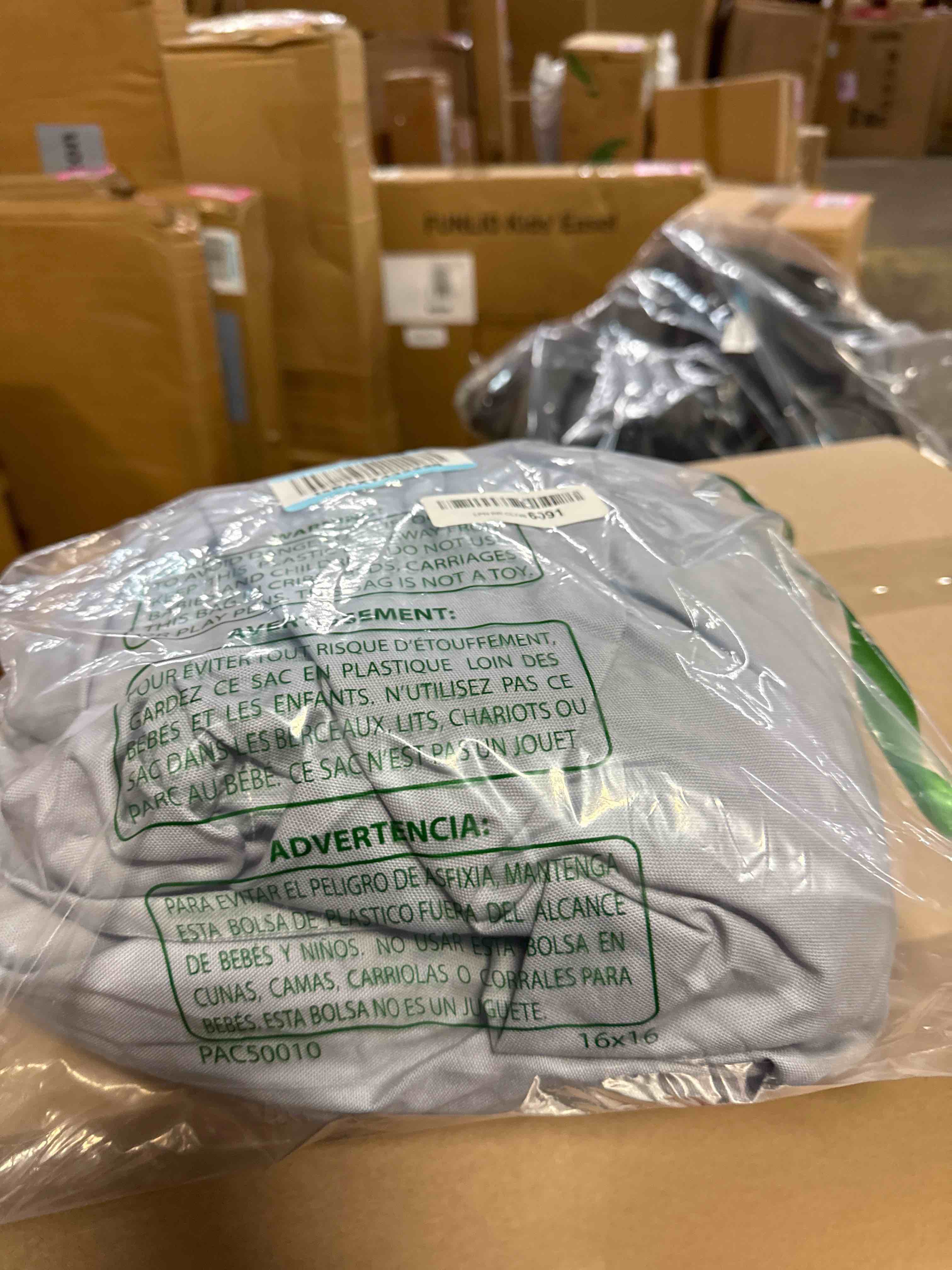 https://s3.amazonaws.com/lotting-images-prod/phillipi/PNK3520832_1750432127289.jpeg