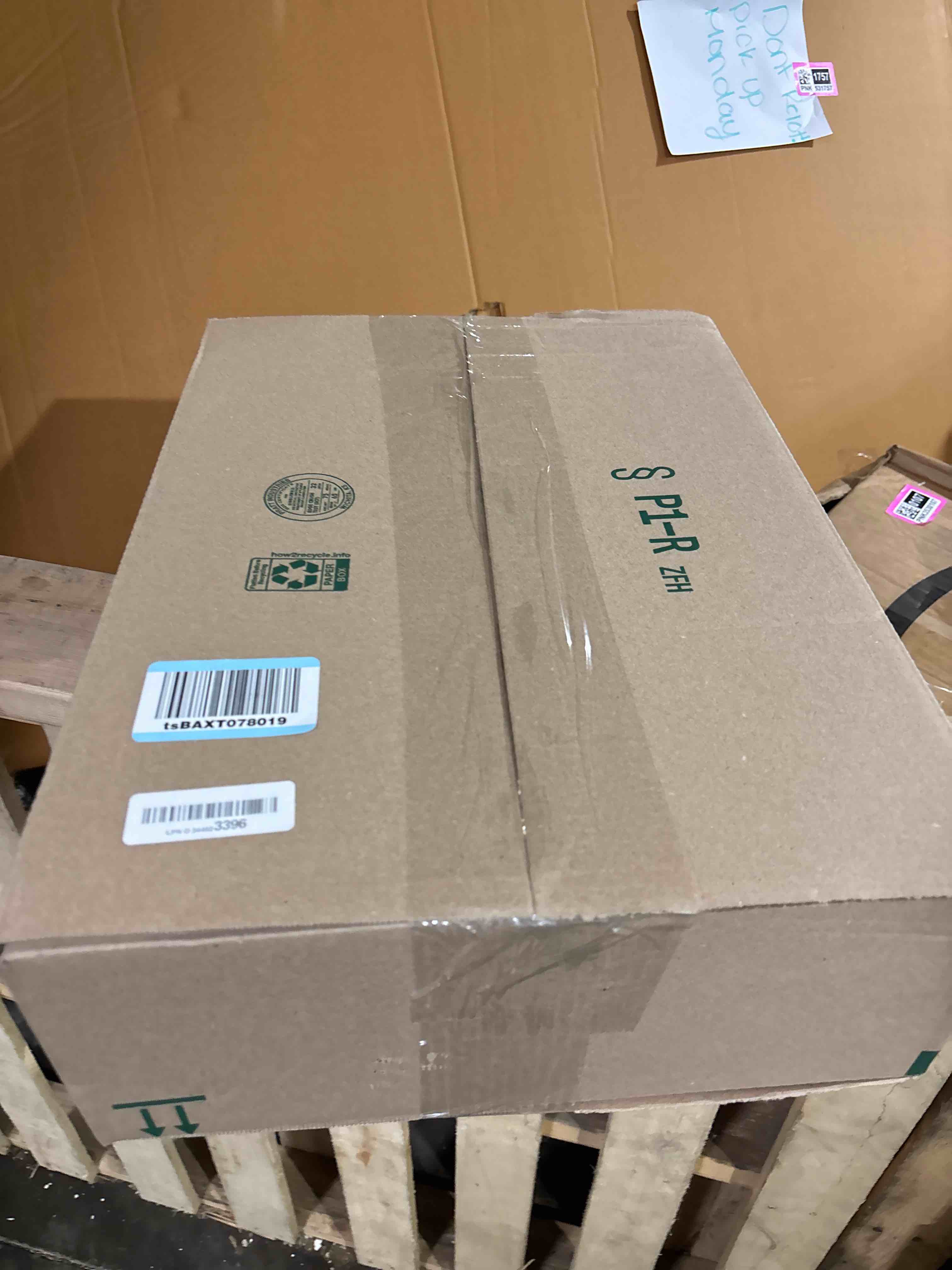 https://s3.amazonaws.com/lotting-images-prod/phillipi/PNK3521059_1750773252820.jpeg