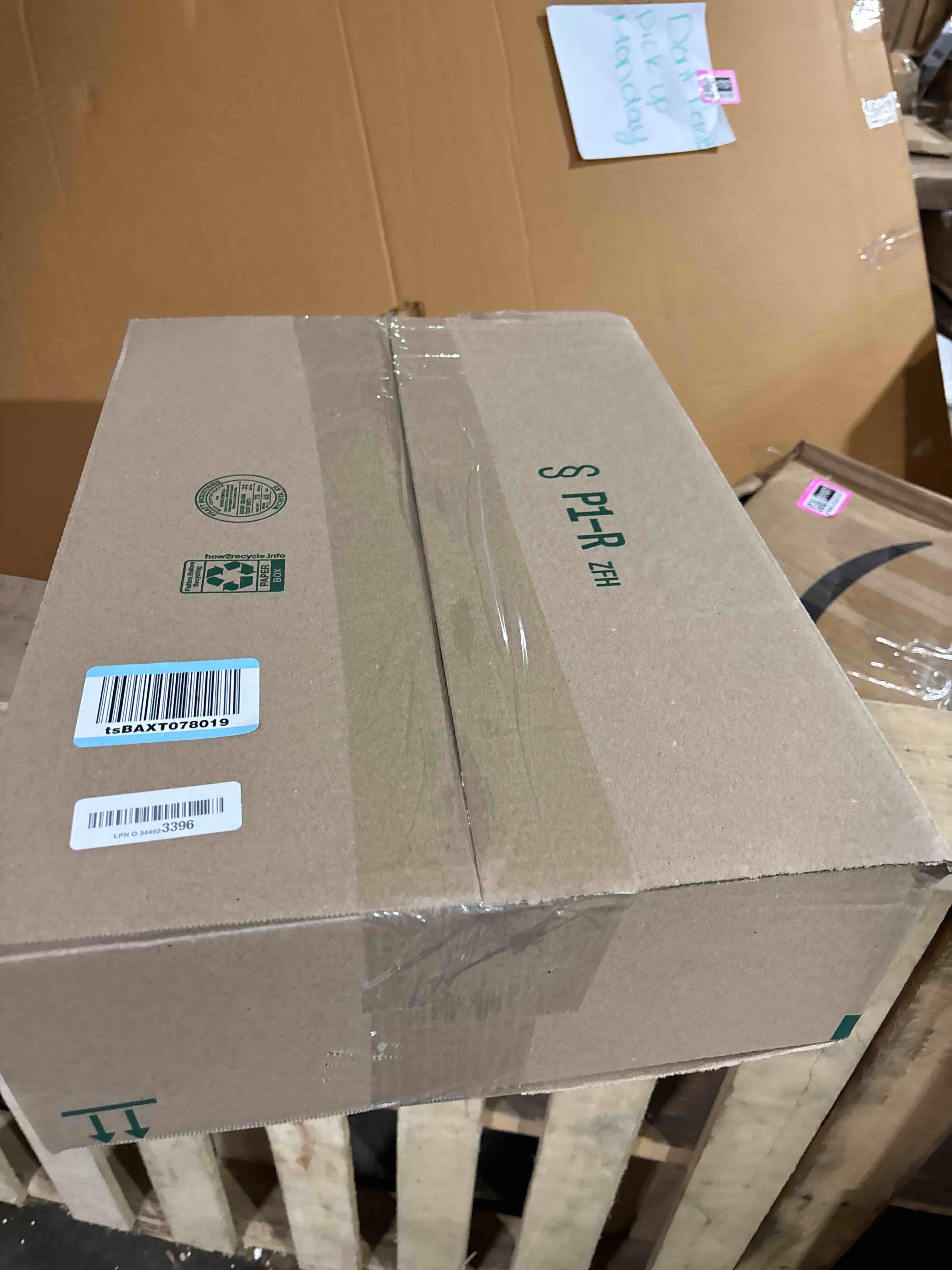 https://s3.amazonaws.com/lotting-images-prod/phillipi/PNK3521059_1750773253738.jpeg