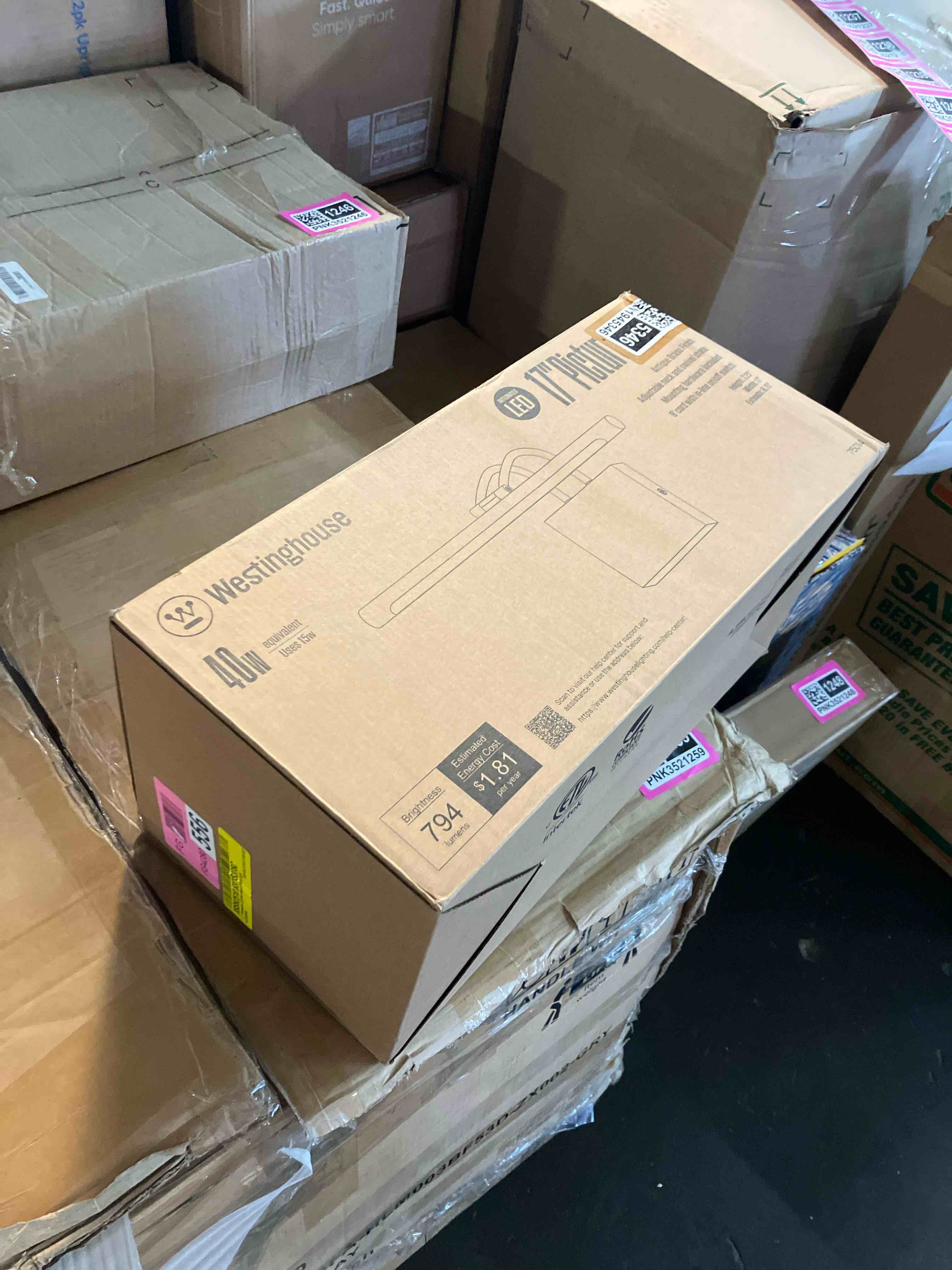 https://s3.amazonaws.com/lotting-images-prod/phillipi/PNK3521243_1750774204012.jpeg