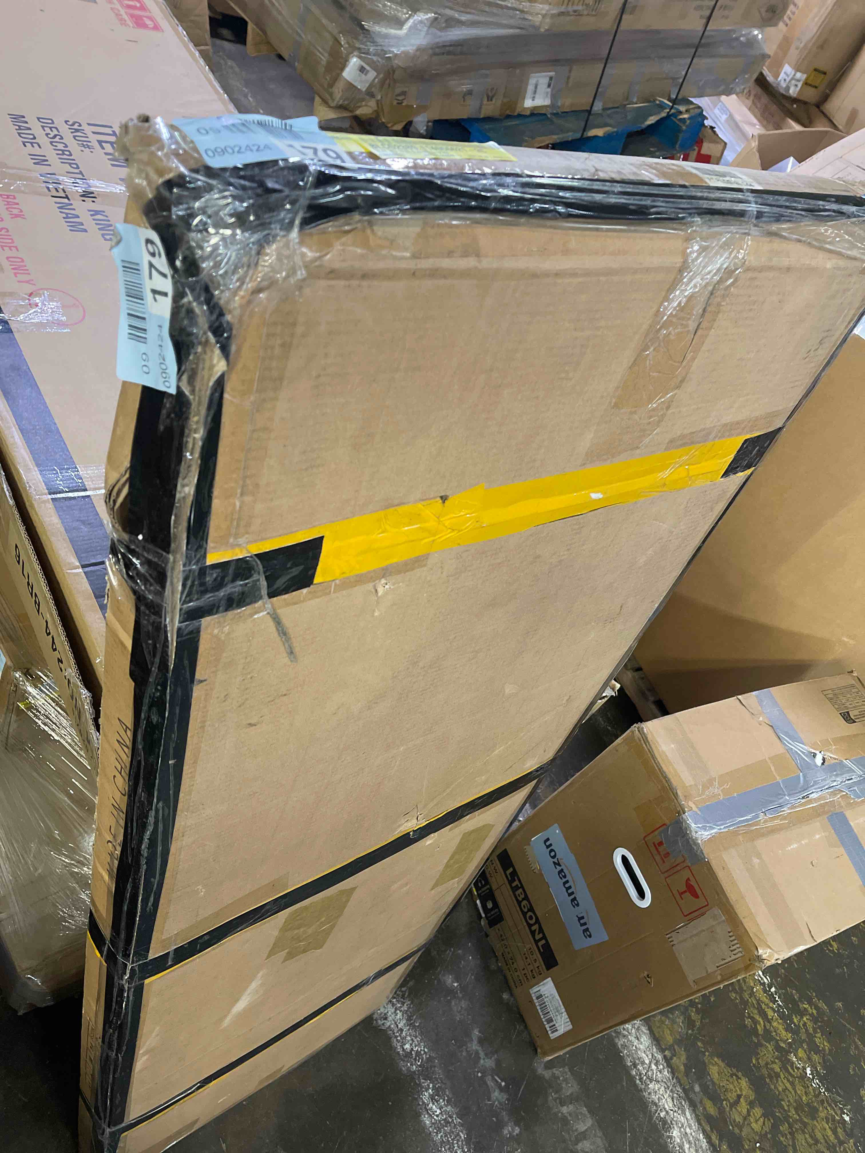 https://s3.amazonaws.com/lotting-images-prod/phillipi/PNK3521365_1750777680142.jpeg
