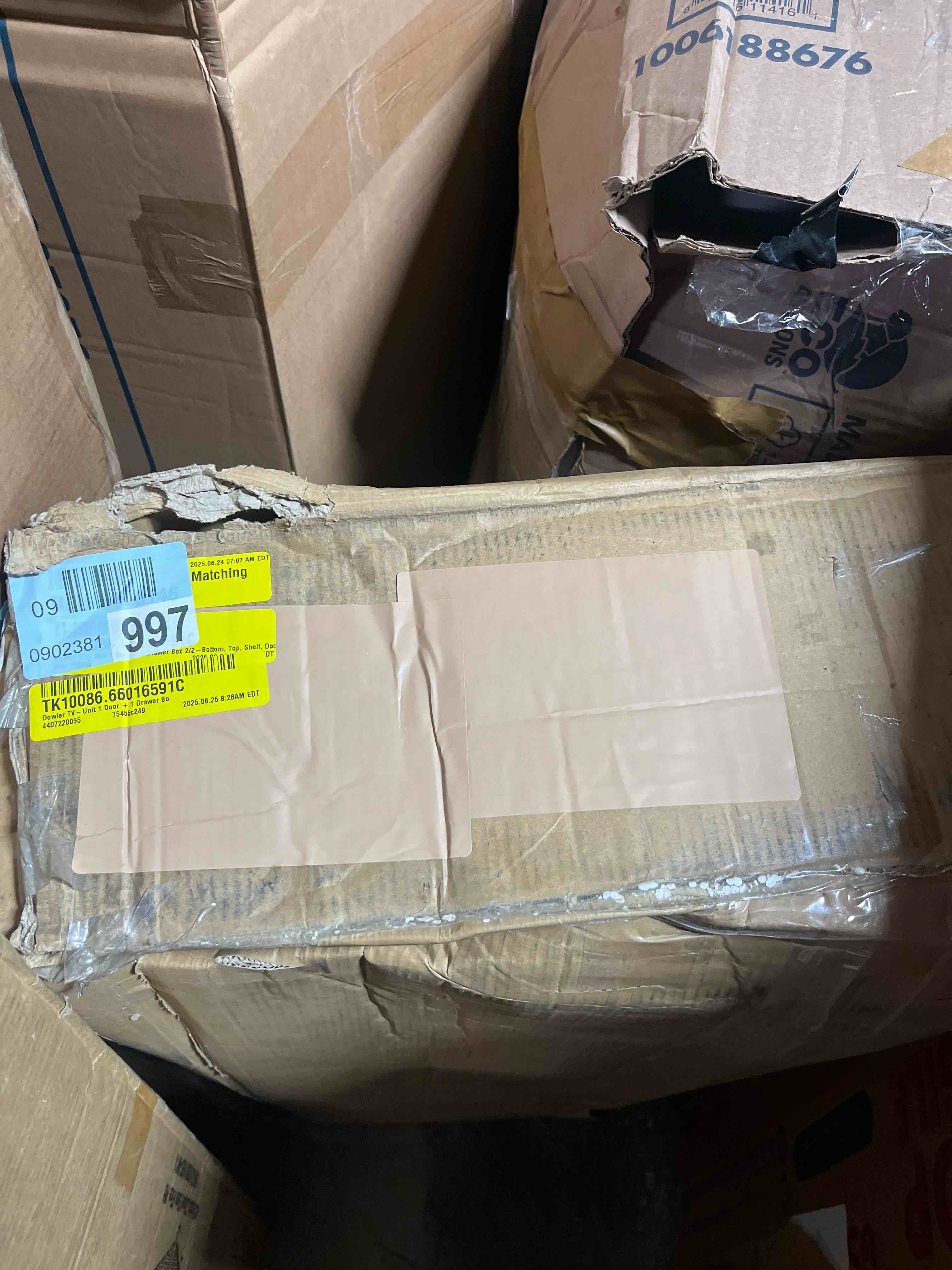 https://s3.amazonaws.com/lotting-images-prod/phillipi/PNK3521372_1751466026532.jpeg