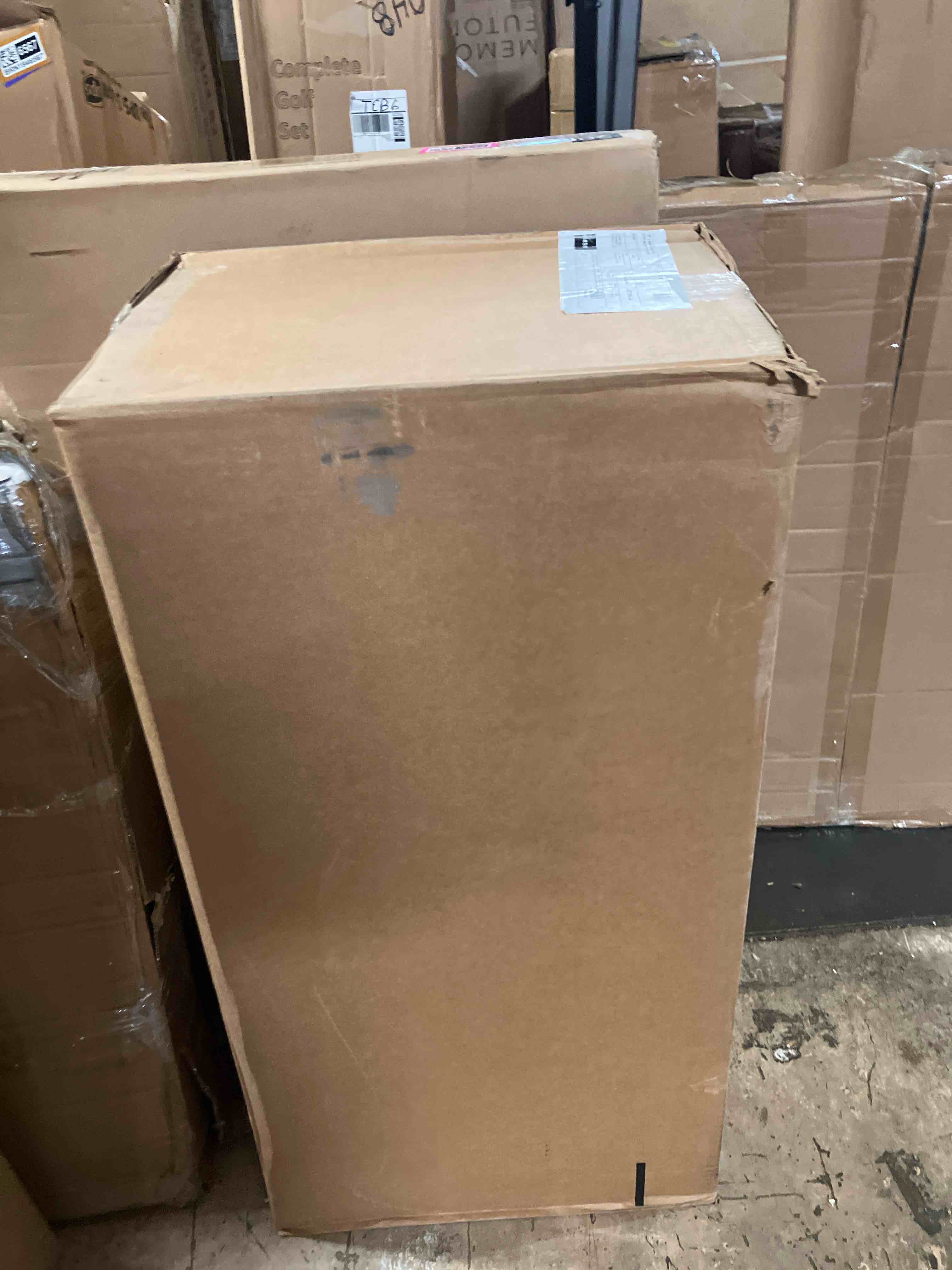 https://s3.amazonaws.com/lotting-images-prod/phillipi/PNK3521446_1751458098624.jpeg