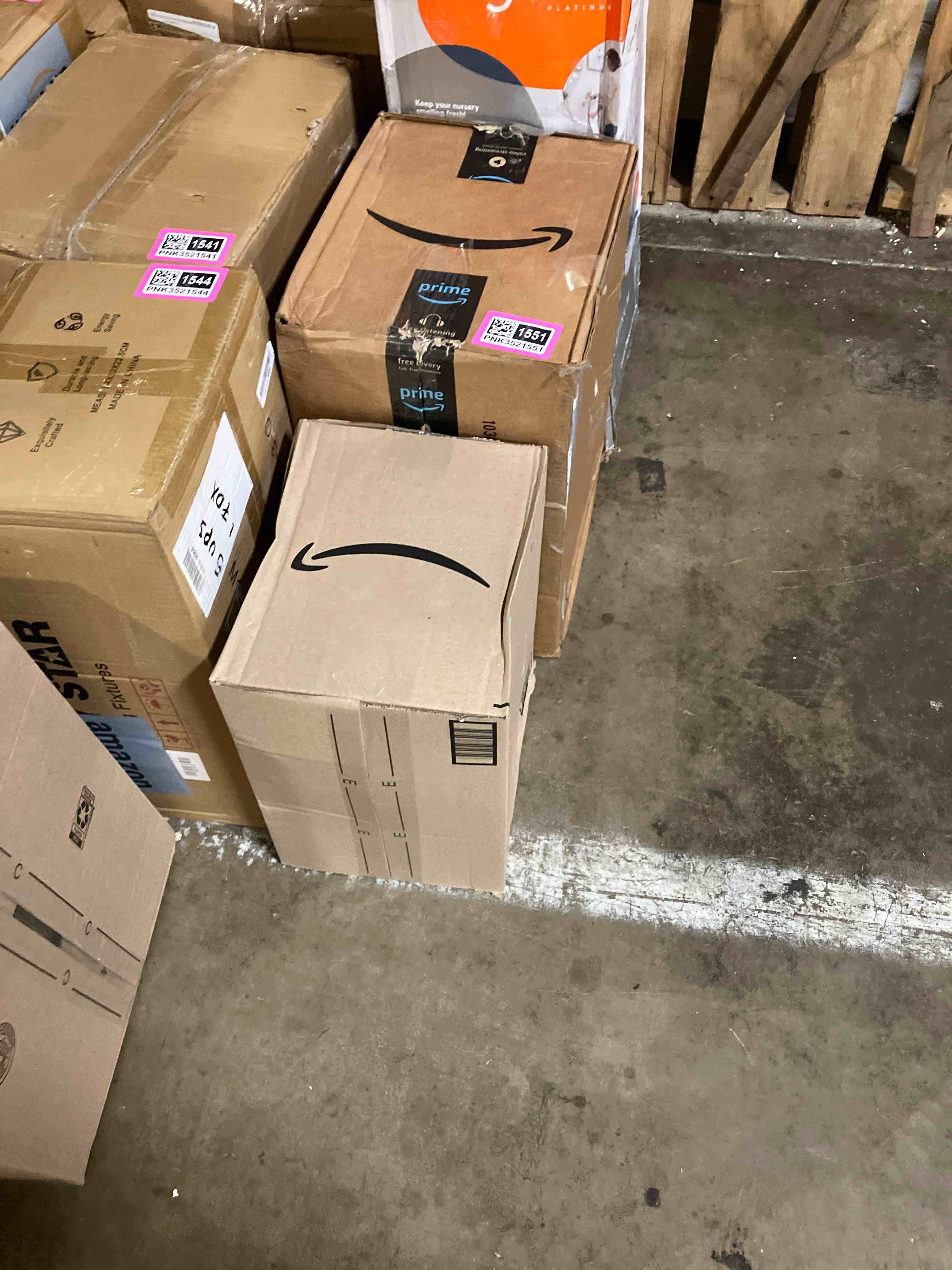 https://s3.amazonaws.com/lotting-images-prod/phillipi/PNK3521552_1750797502796.jpeg