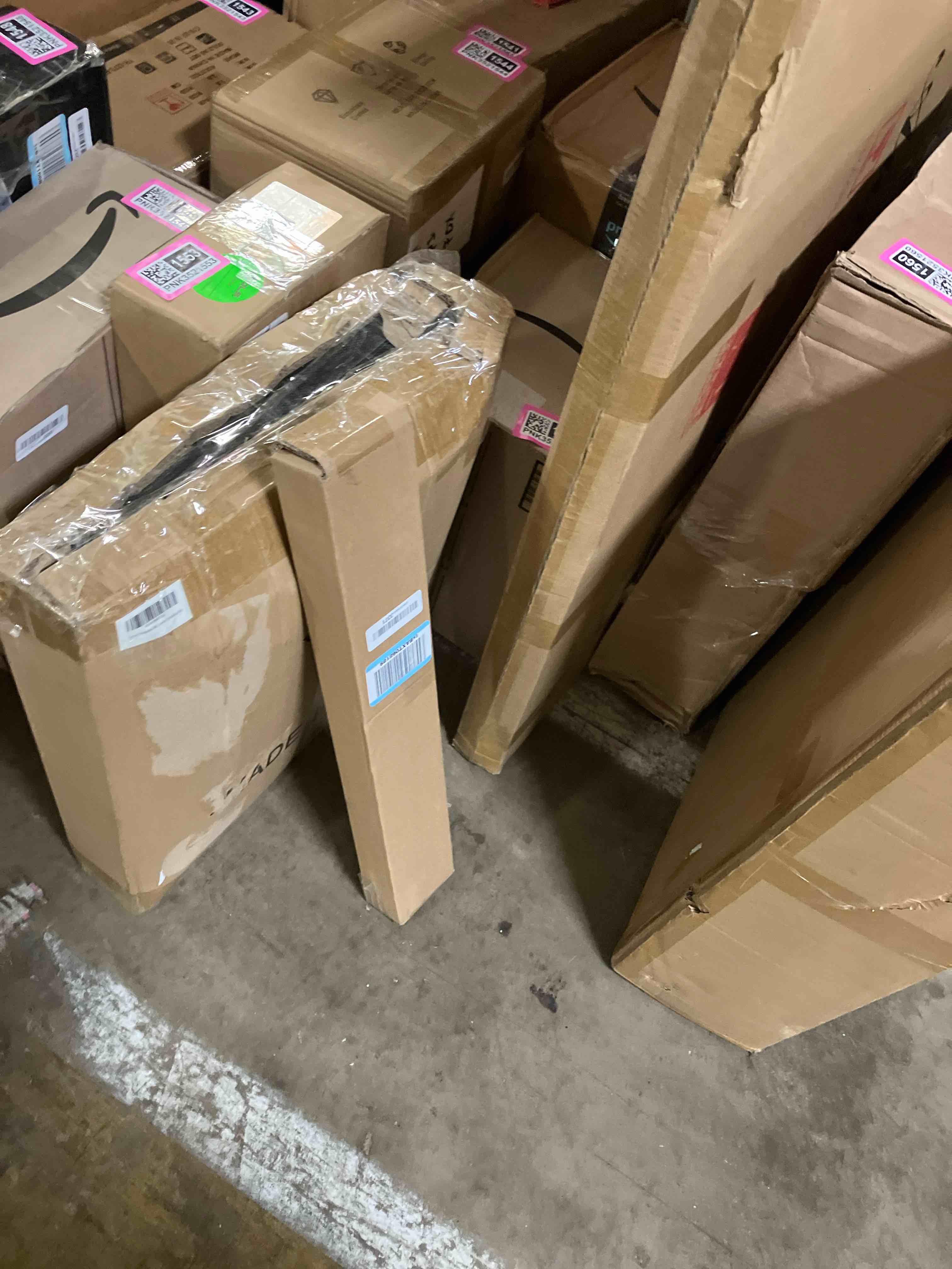 https://s3.amazonaws.com/lotting-images-prod/phillipi/PNK3521563_1750798325025.jpeg