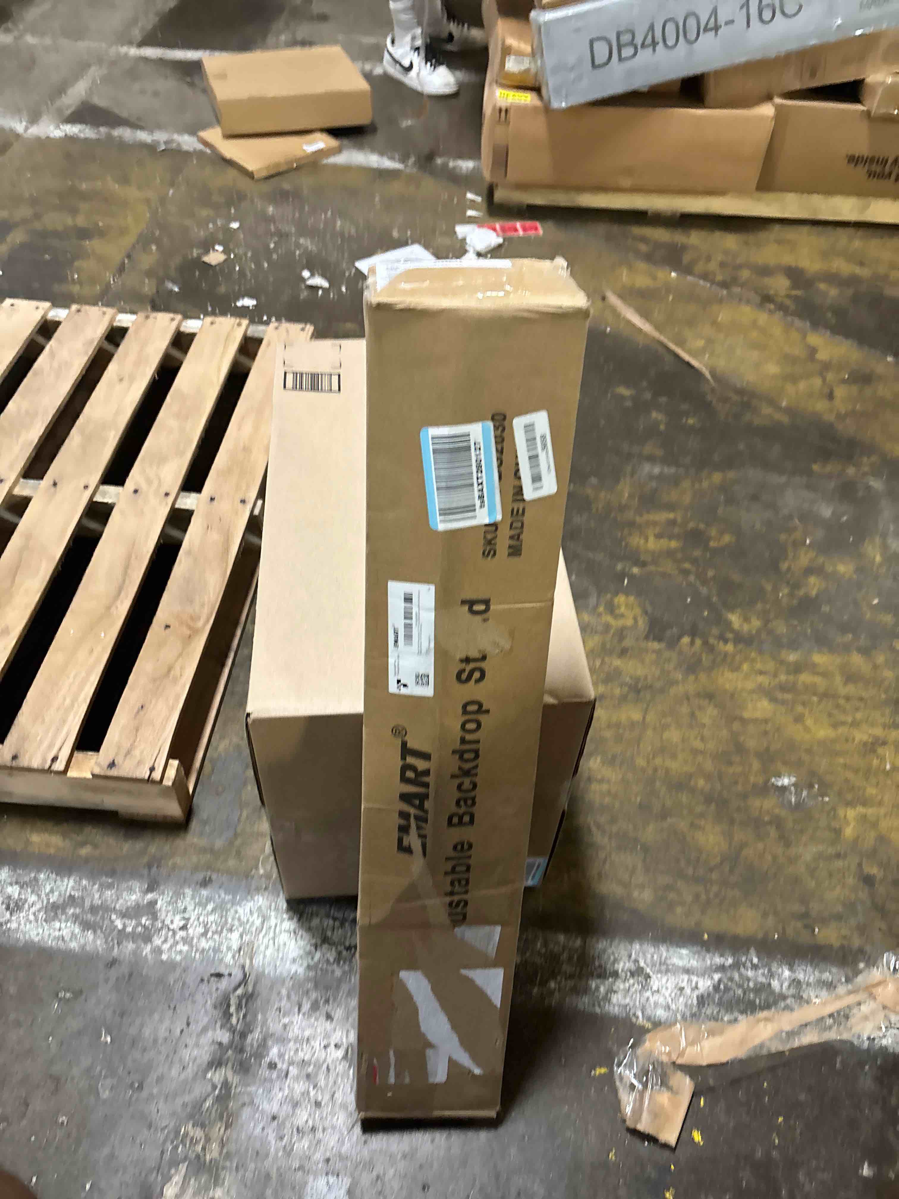 https://s3.amazonaws.com/lotting-images-prod/phillipi/PNK3521702_1750883784611.jpeg