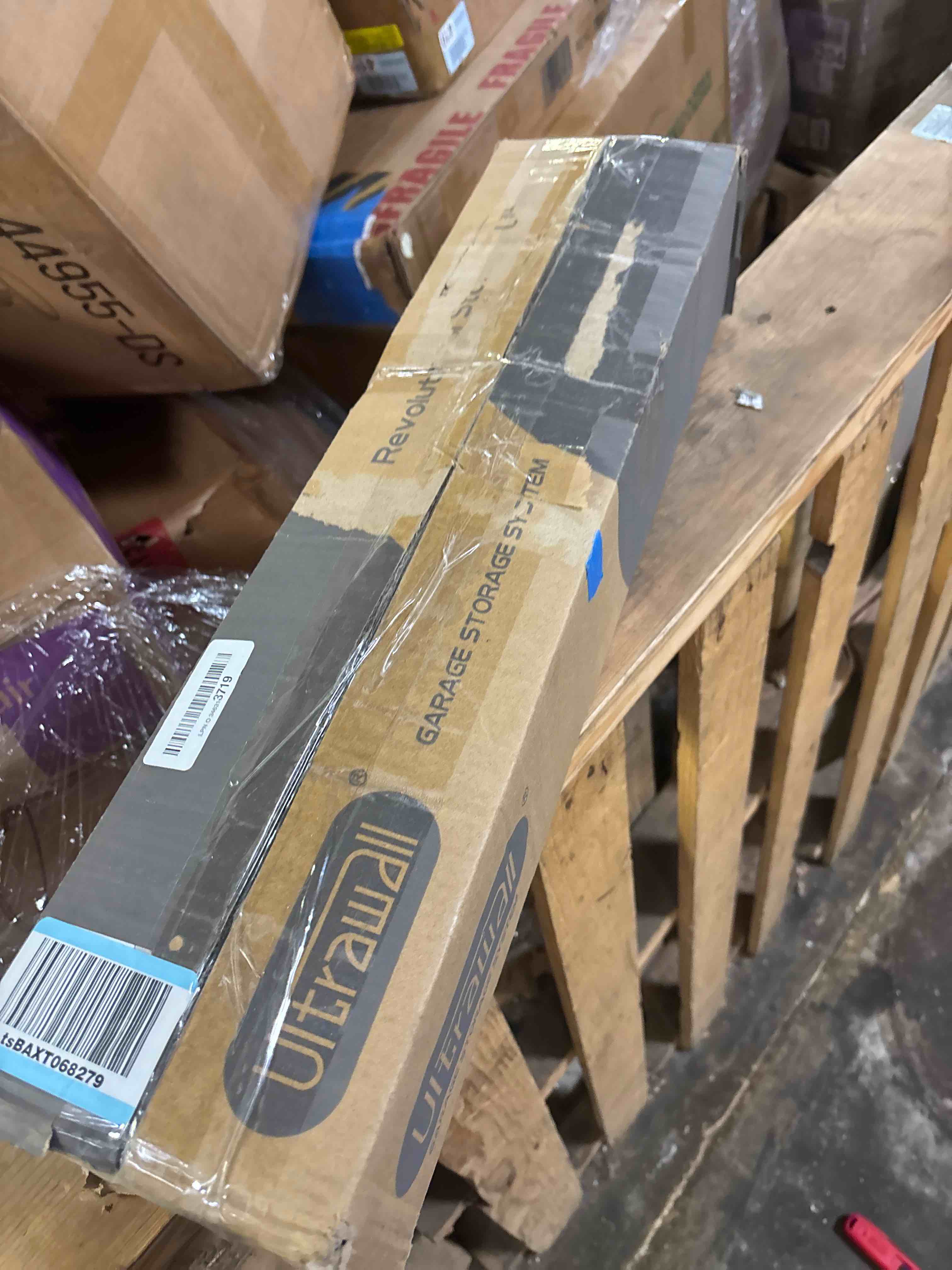 https://s3.amazonaws.com/lotting-images-prod/phillipi/PNK3521735_1750886498645.jpeg
