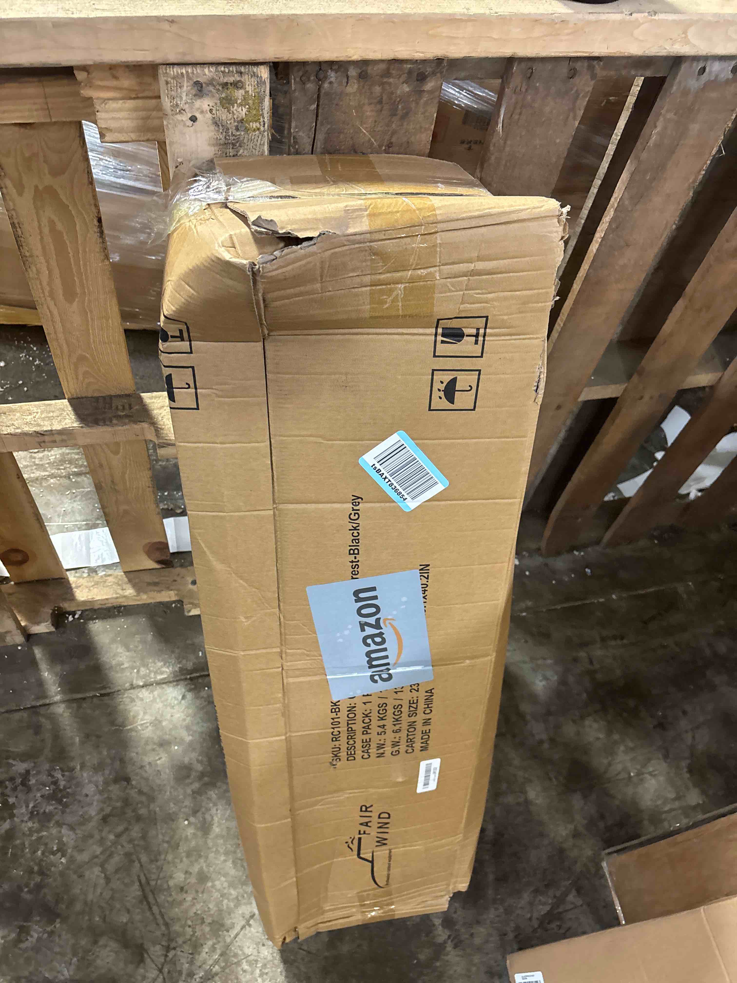 https://s3.amazonaws.com/lotting-images-prod/phillipi/PNK3521800_1750948728380.jpeg