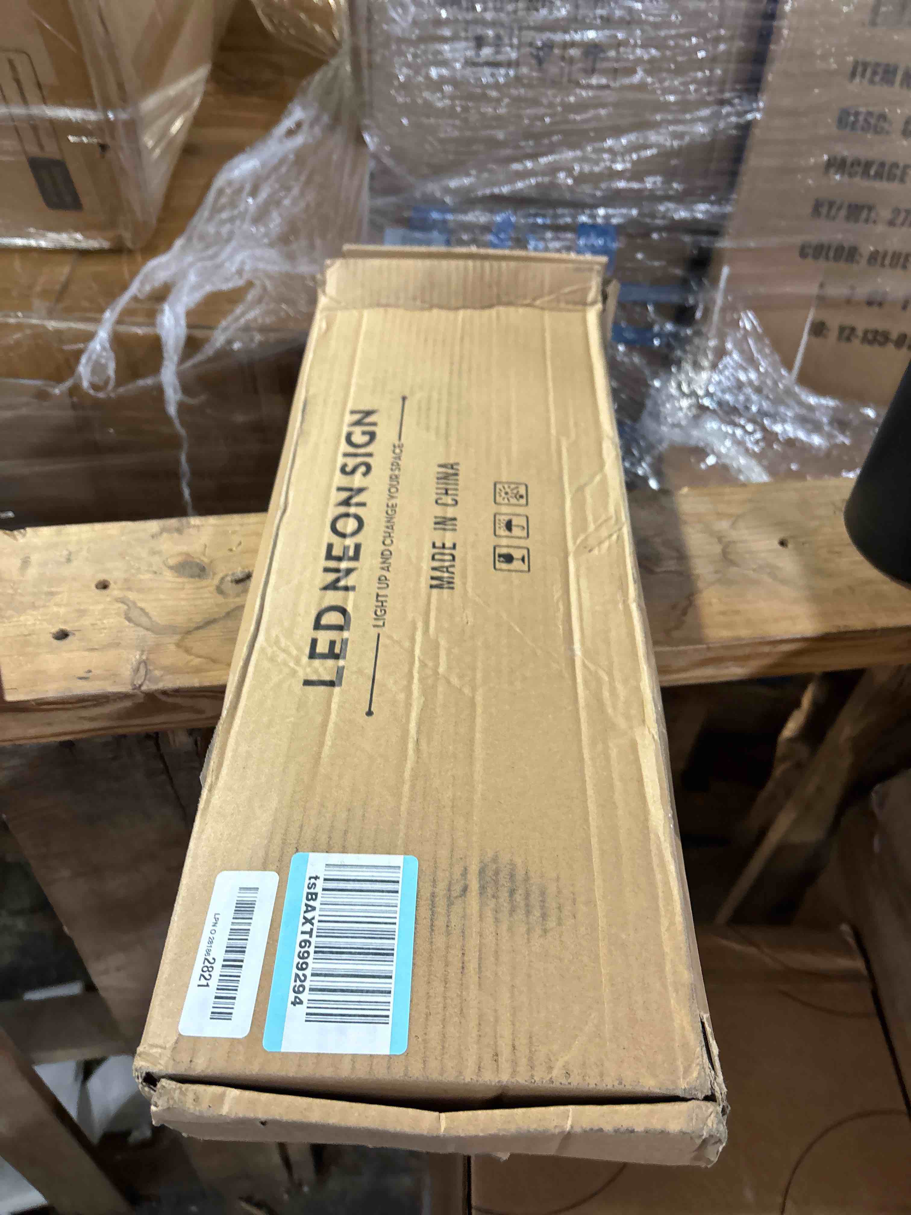 https://s3.amazonaws.com/lotting-images-prod/phillipi/PNK3521830_1750945353595.jpeg