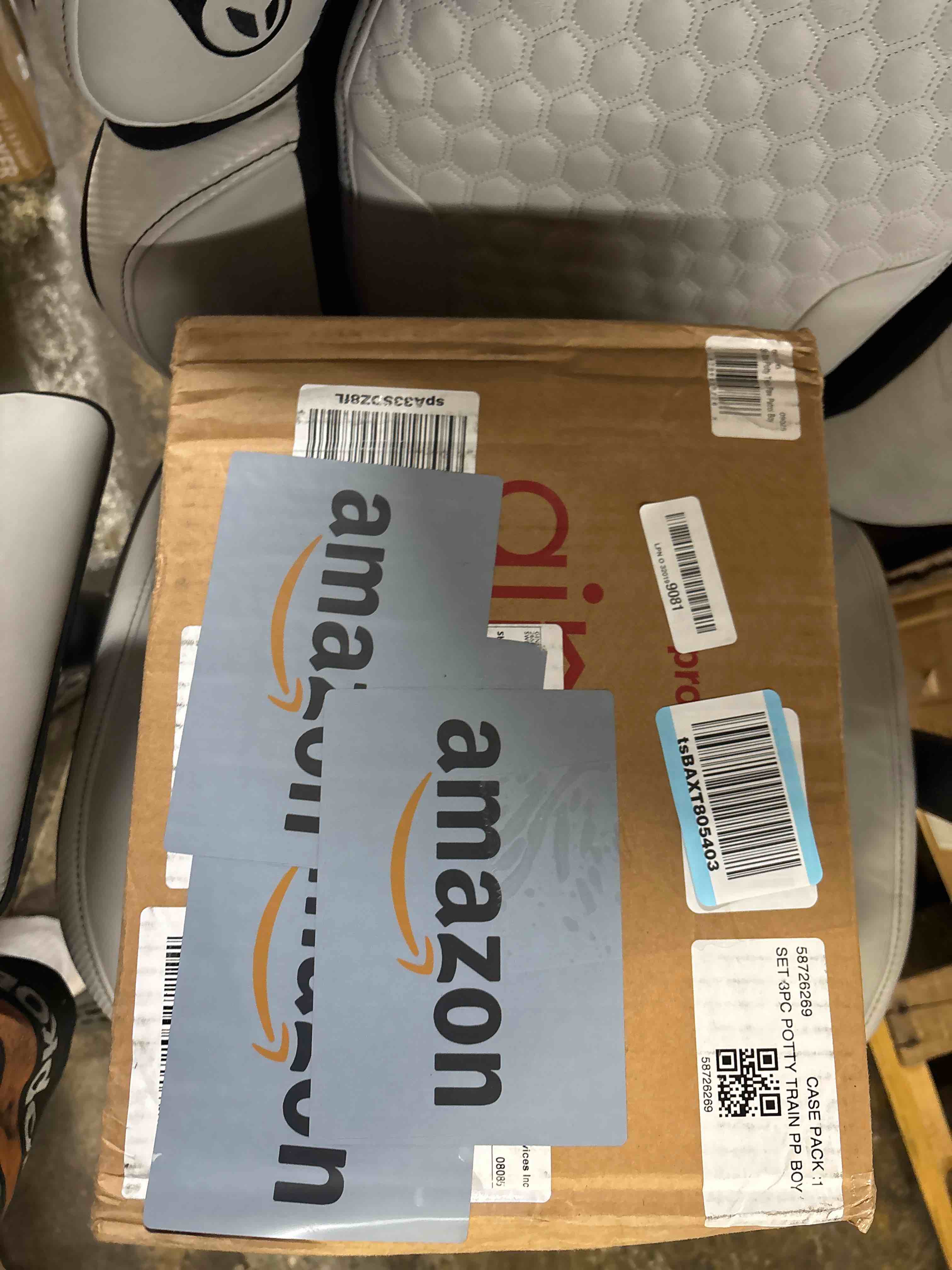https://s3.amazonaws.com/lotting-images-prod/phillipi/PNK3521837_1750944691072.jpeg