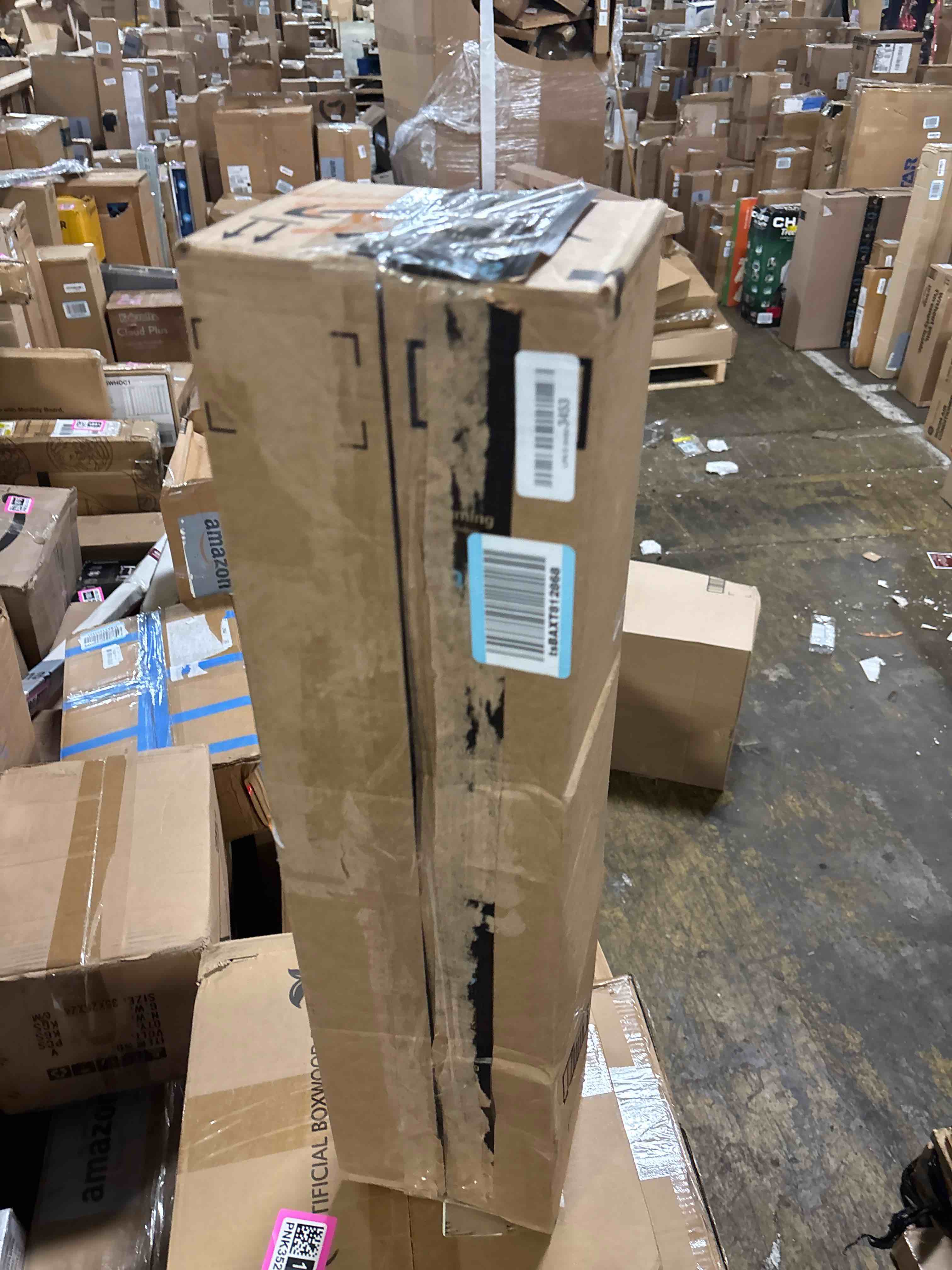 https://s3.amazonaws.com/lotting-images-prod/phillipi/PNK3521845_1750944115501.jpeg