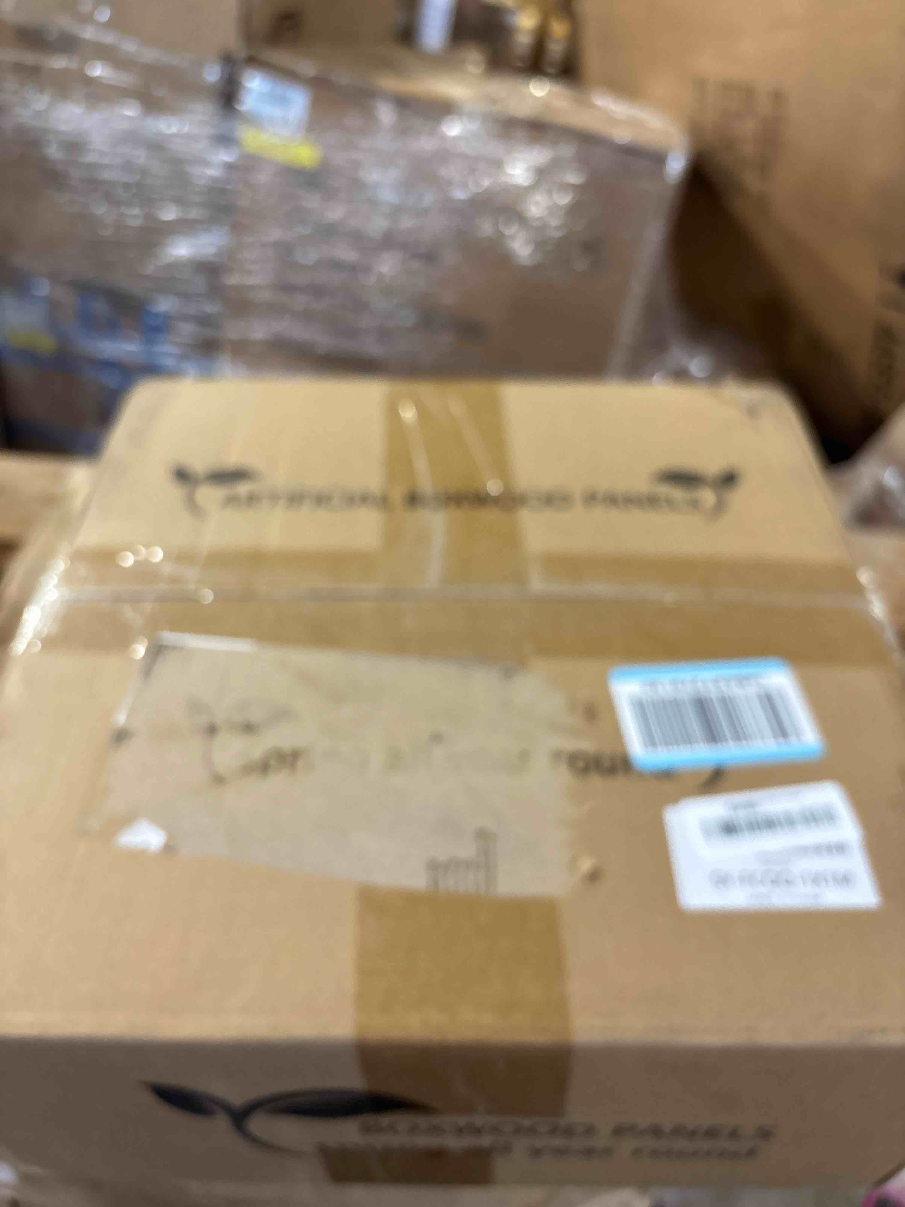 https://s3.amazonaws.com/lotting-images-prod/phillipi/PNK3521850_1750943786446.jpeg