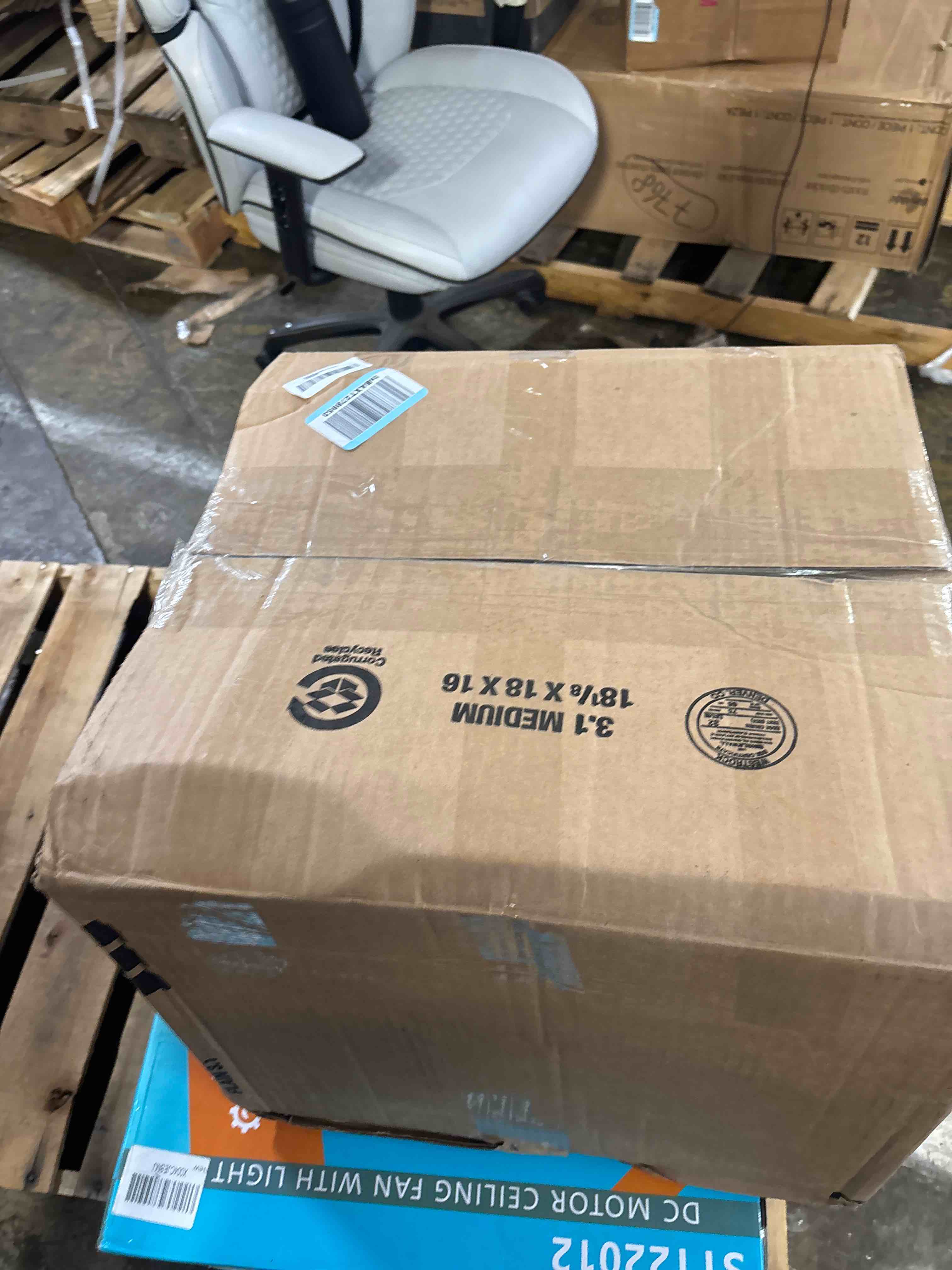https://s3.amazonaws.com/lotting-images-prod/phillipi/PNK3521869_1750942537548.jpeg