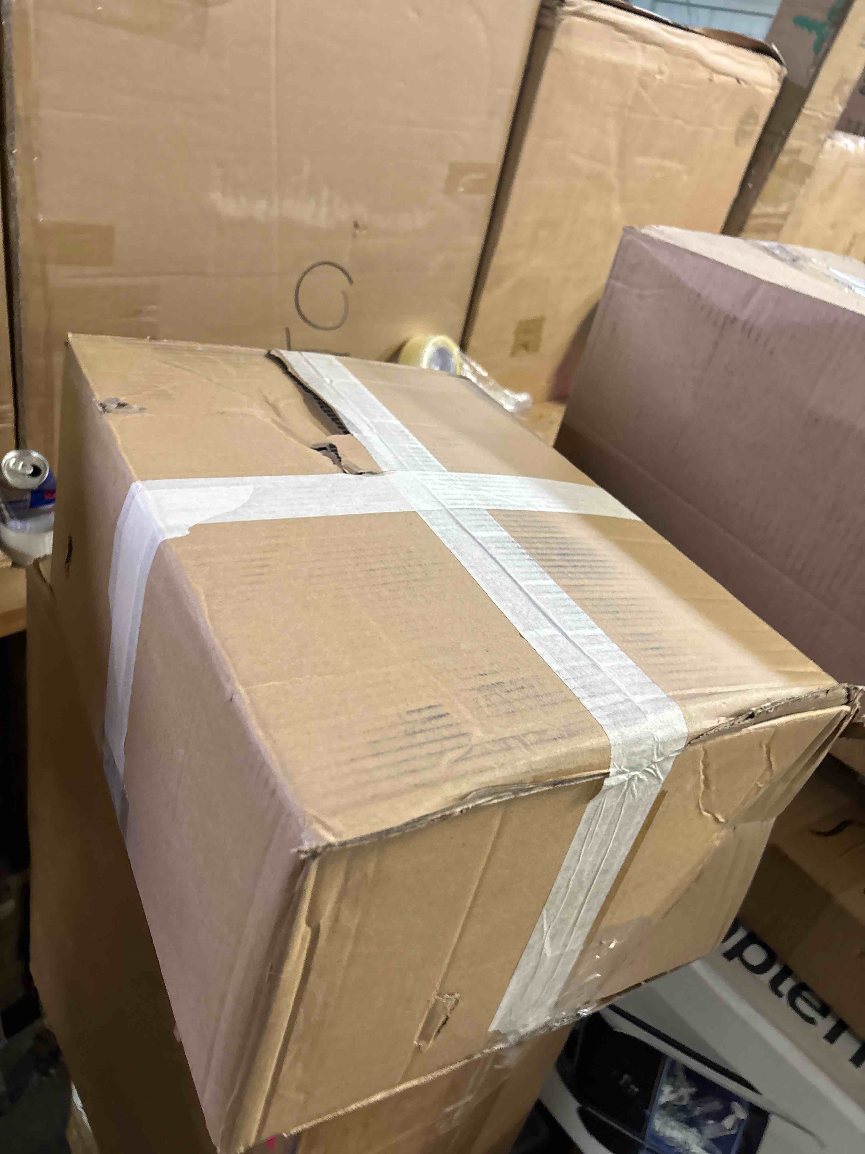 https://s3.amazonaws.com/lotting-images-prod/phillipi/PNK3521916_1750969809536.jpeg