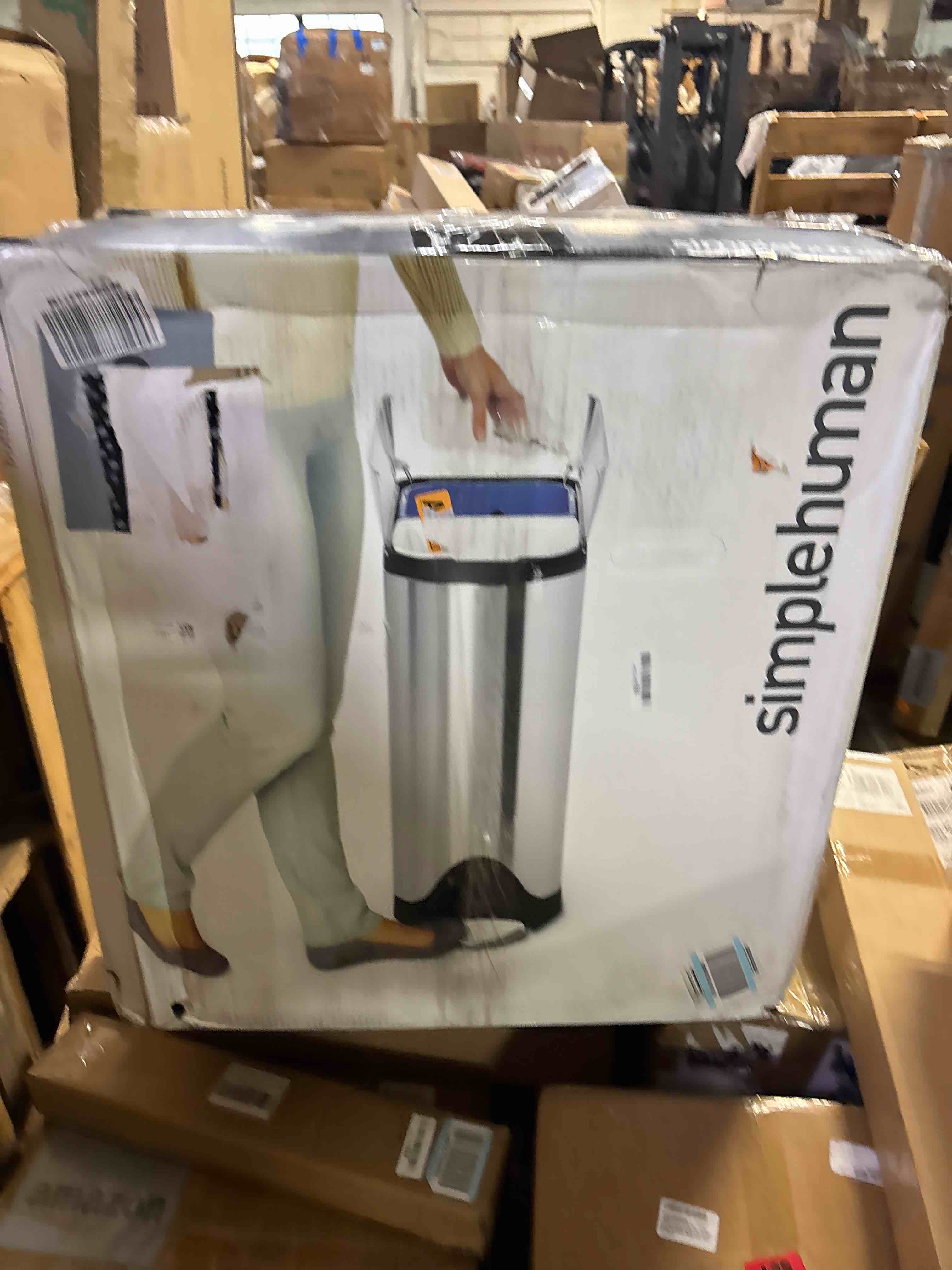 https://s3.amazonaws.com/lotting-images-prod/phillipi/PNK3521921_1750970216259.jpeg