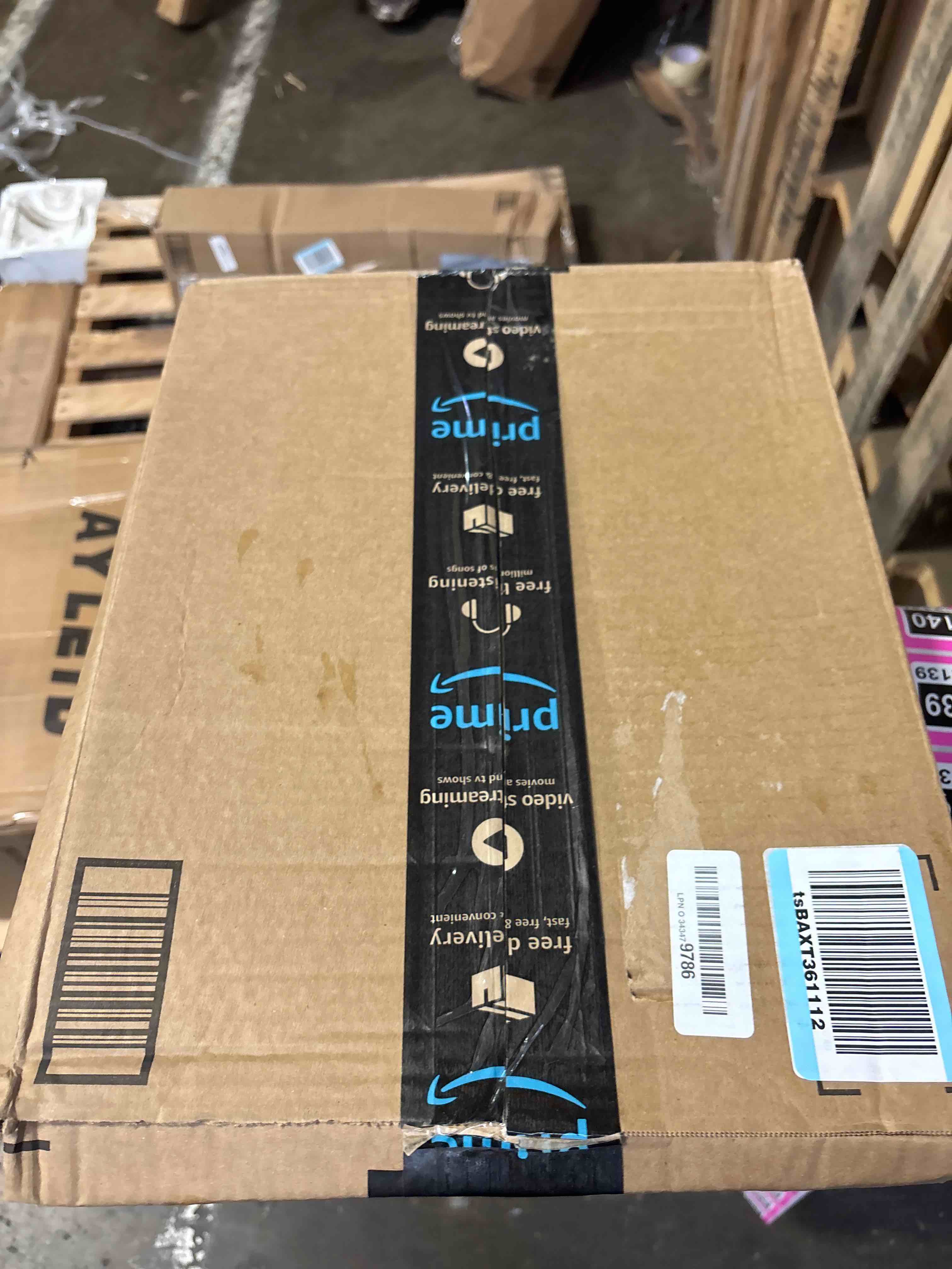https://s3.amazonaws.com/lotting-images-prod/phillipi/PNK3521980_1751026954391.jpeg