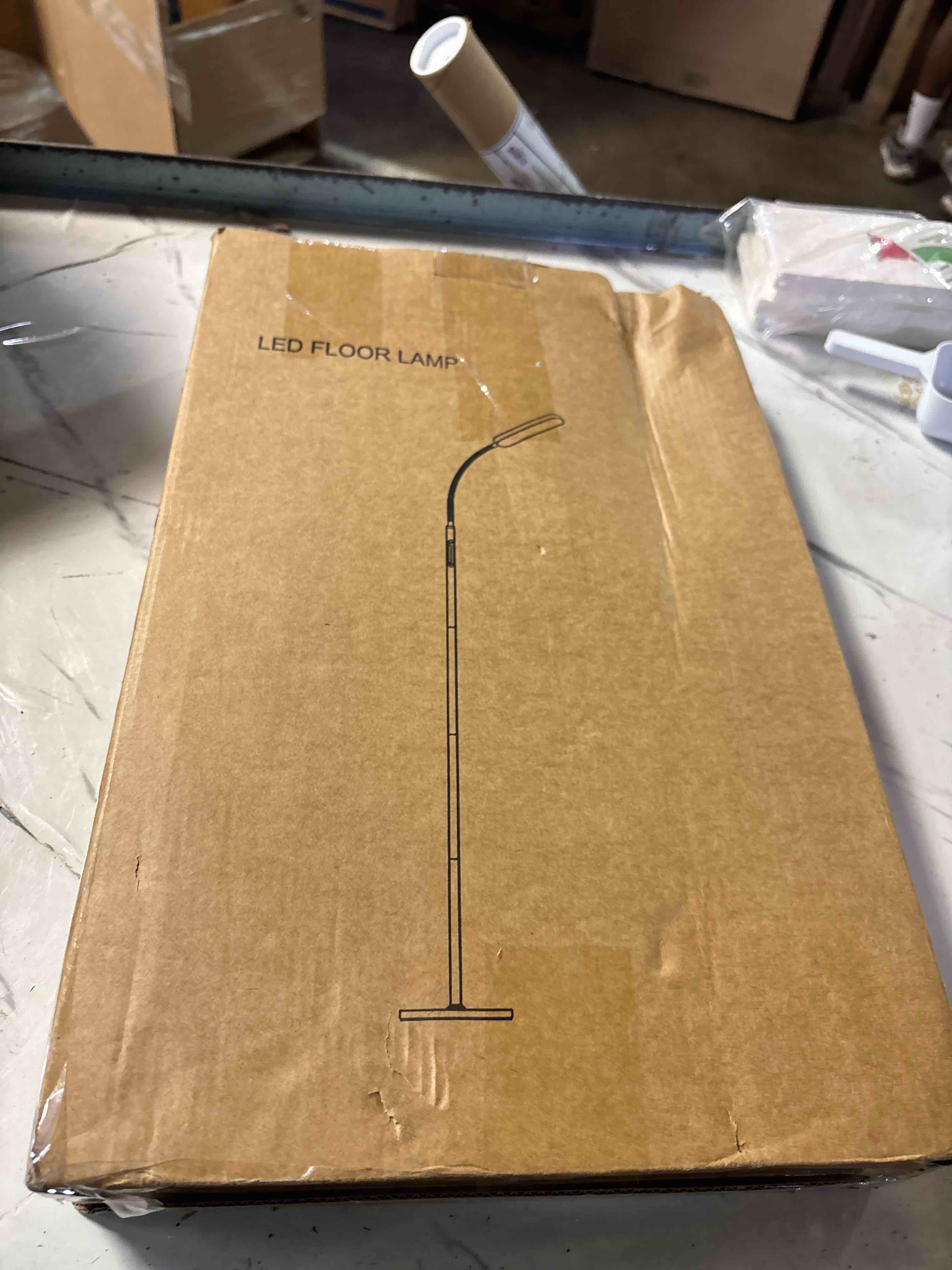 https://s3.amazonaws.com/lotting-images-prod/phillipi/PNK3522002_1751030144959.jpeg