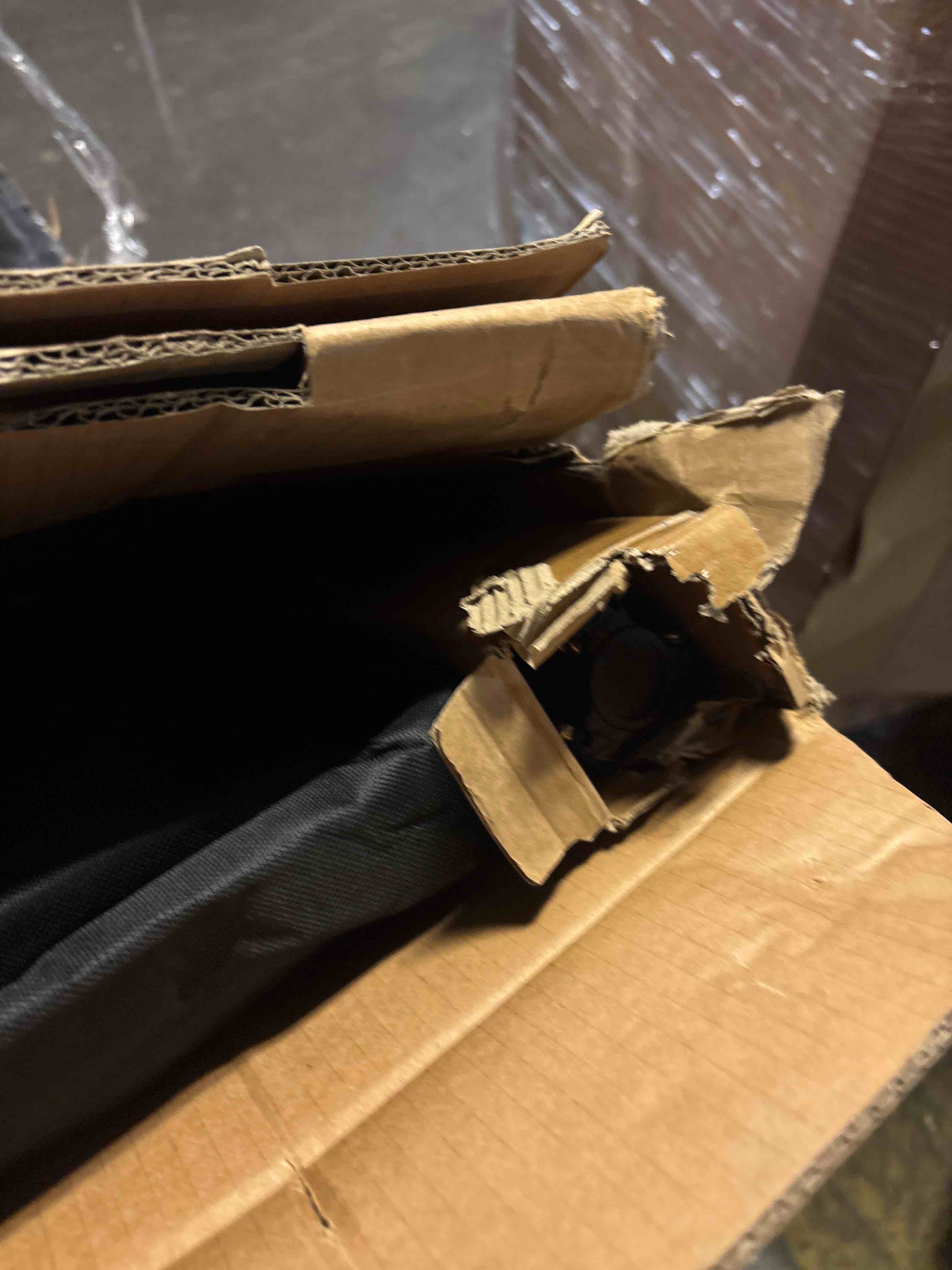 https://s3.amazonaws.com/lotting-images-prod/phillipi/PNK3522039_1751038016832.jpeg