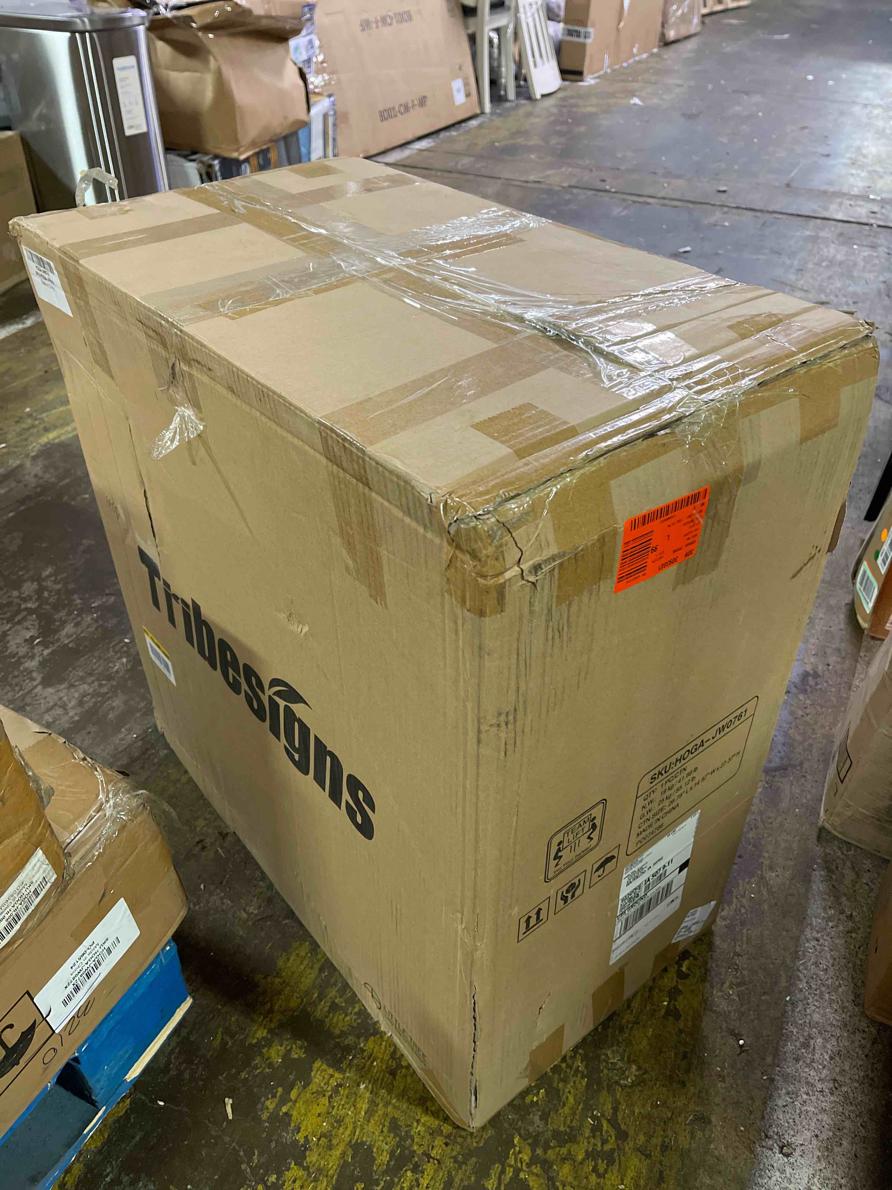 https://s3.amazonaws.com/lotting-images-prod/phillipi/PNK3522270_1751044017272.jpeg
