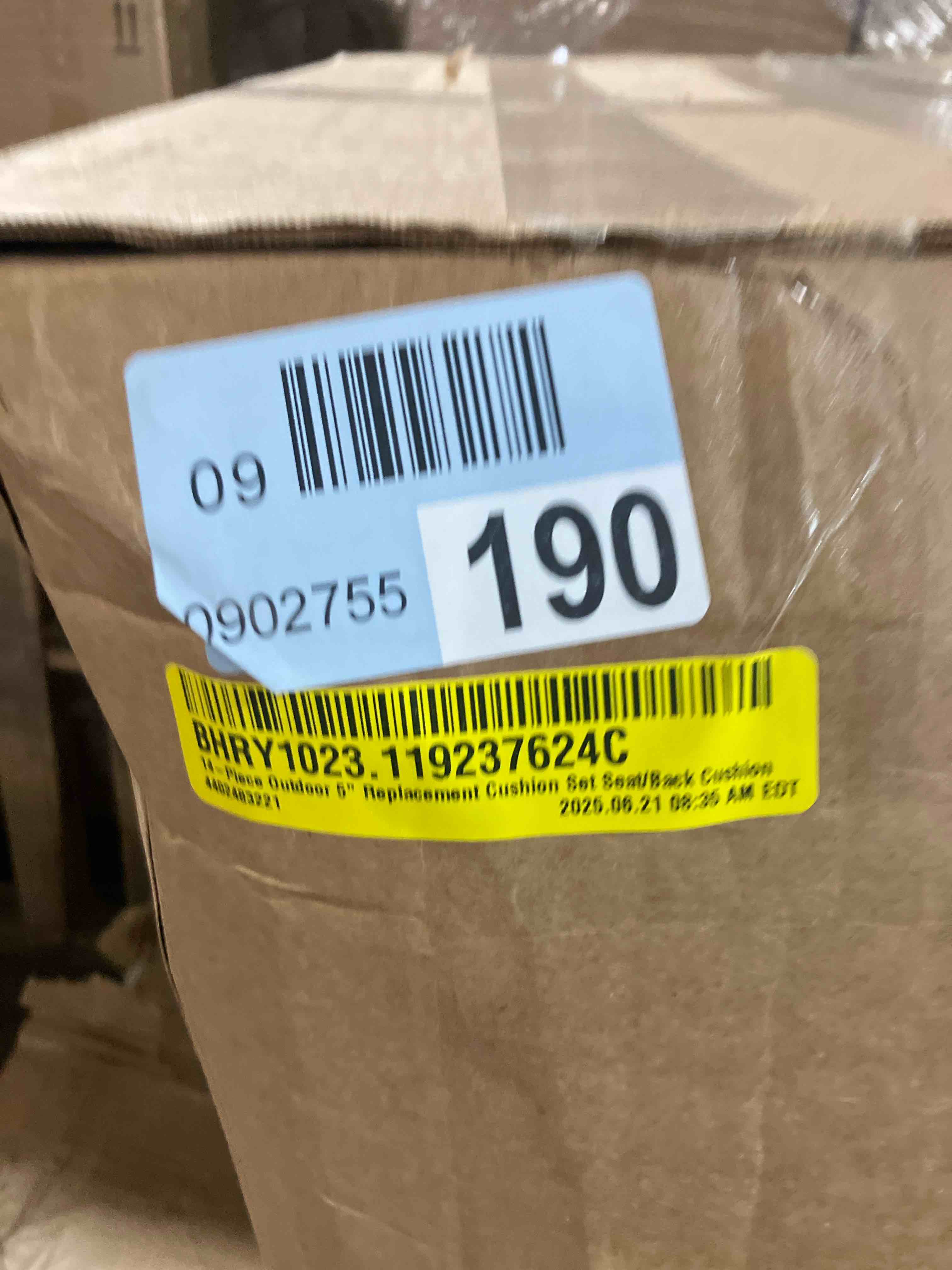 https://s3.amazonaws.com/lotting-images-prod/phillipi/PNK3522313_1751379773259.jpeg