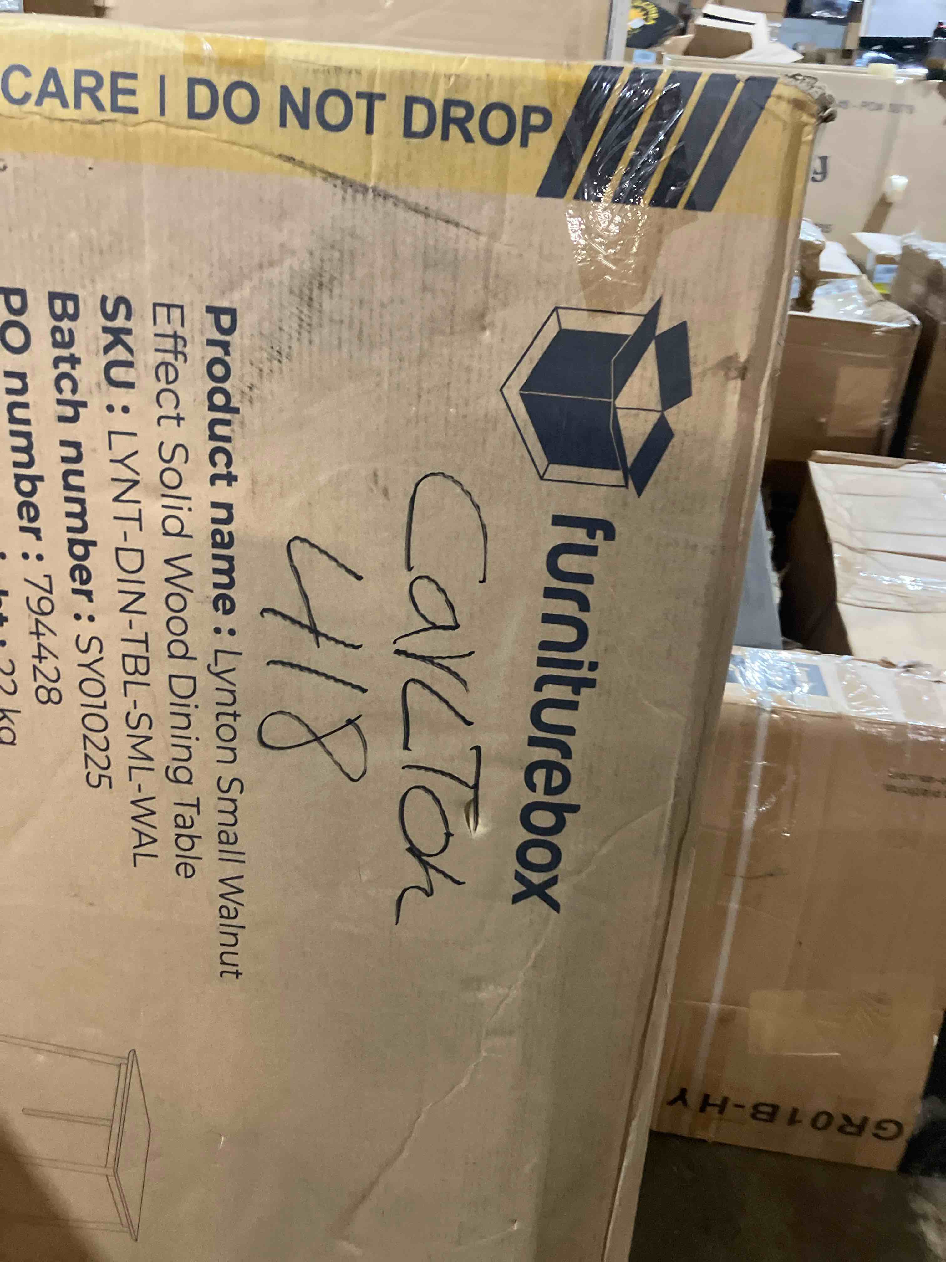 https://s3.amazonaws.com/lotting-images-prod/phillipi/PNK3522343_1751384047913.jpeg