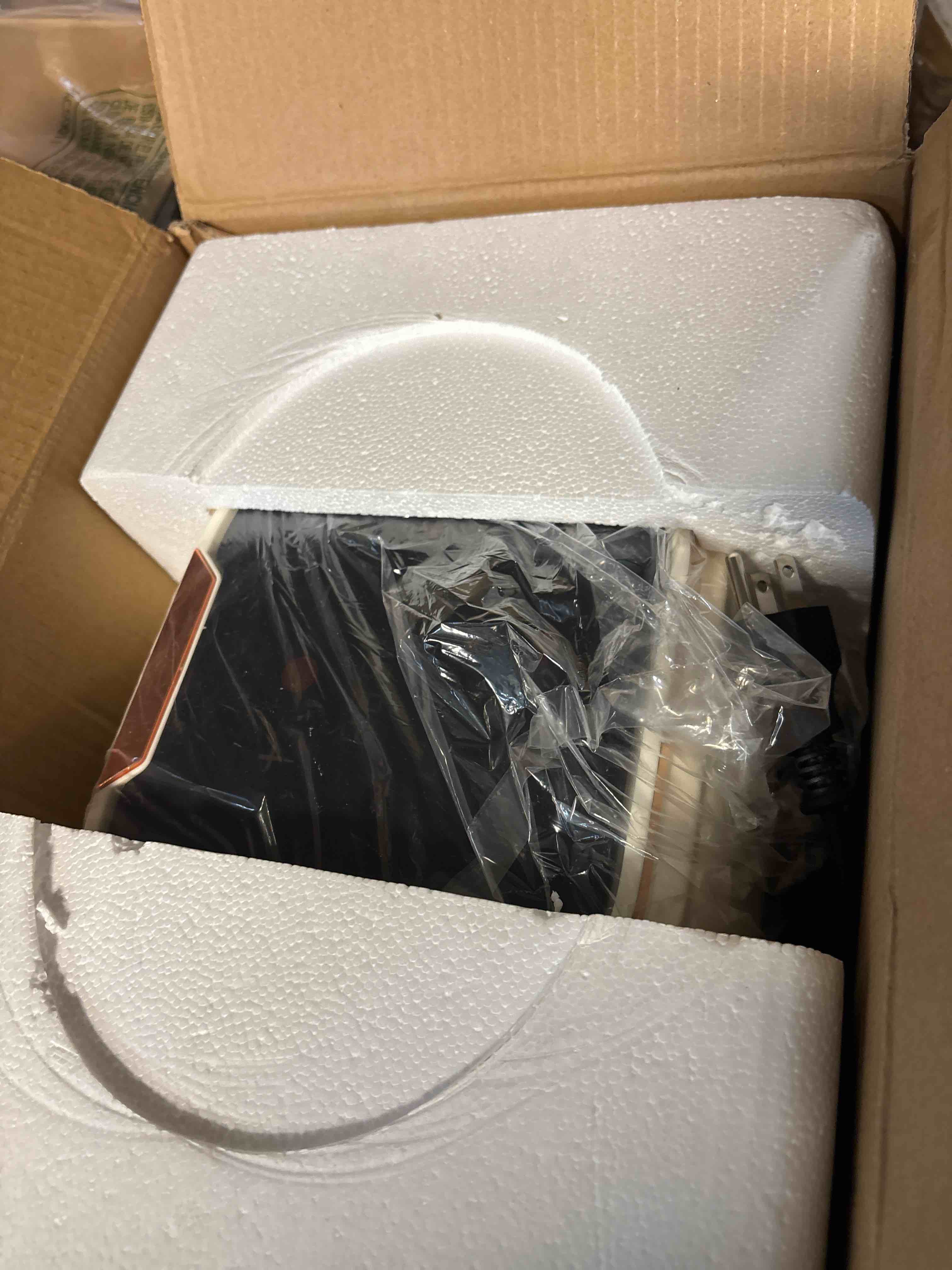 https://s3.amazonaws.com/lotting-images-prod/phillipi/PNK3522593_1751393184509.jpeg