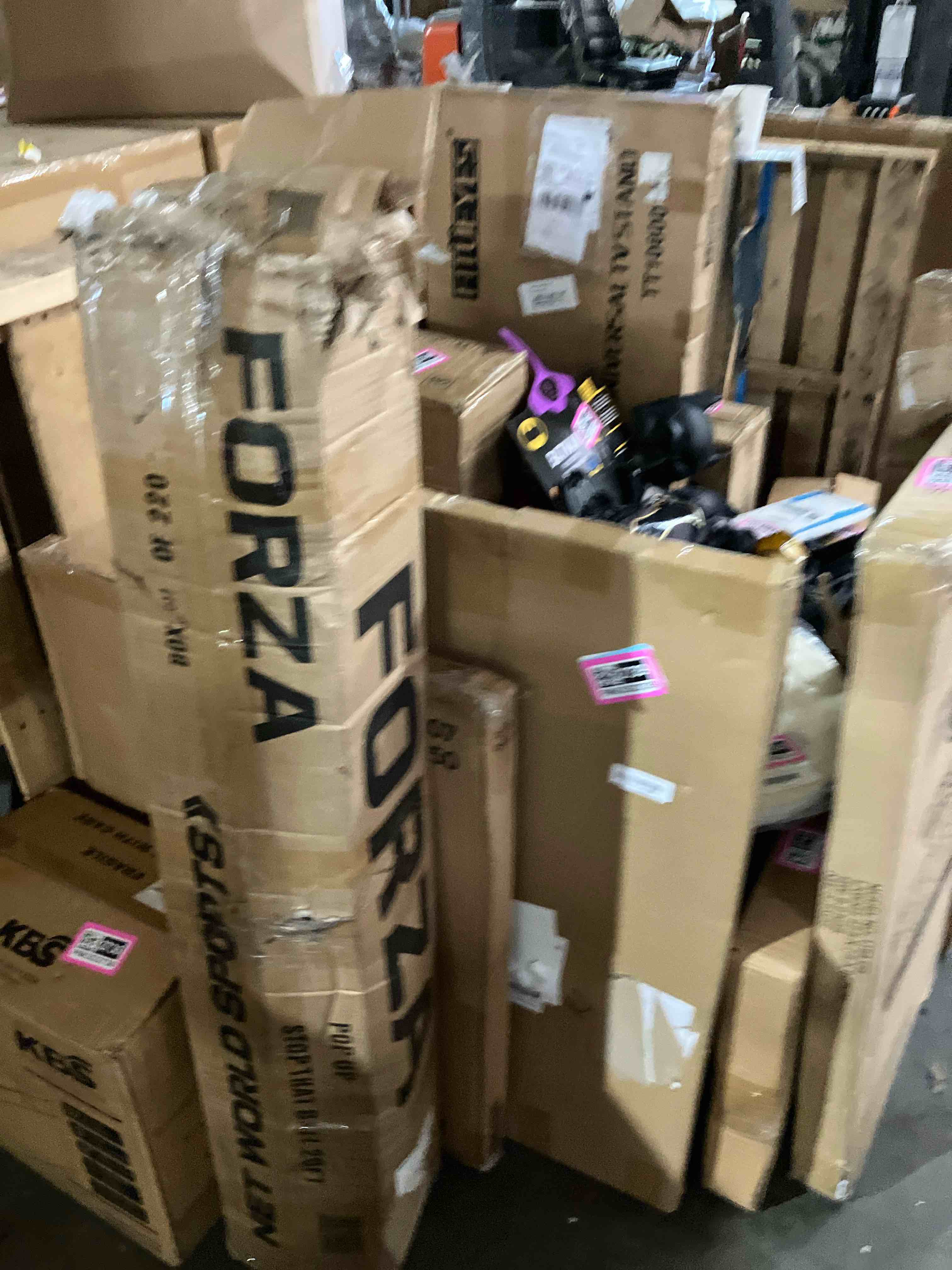 https://s3.amazonaws.com/lotting-images-prod/phillipi/PNK3522735_1751639289383.jpeg