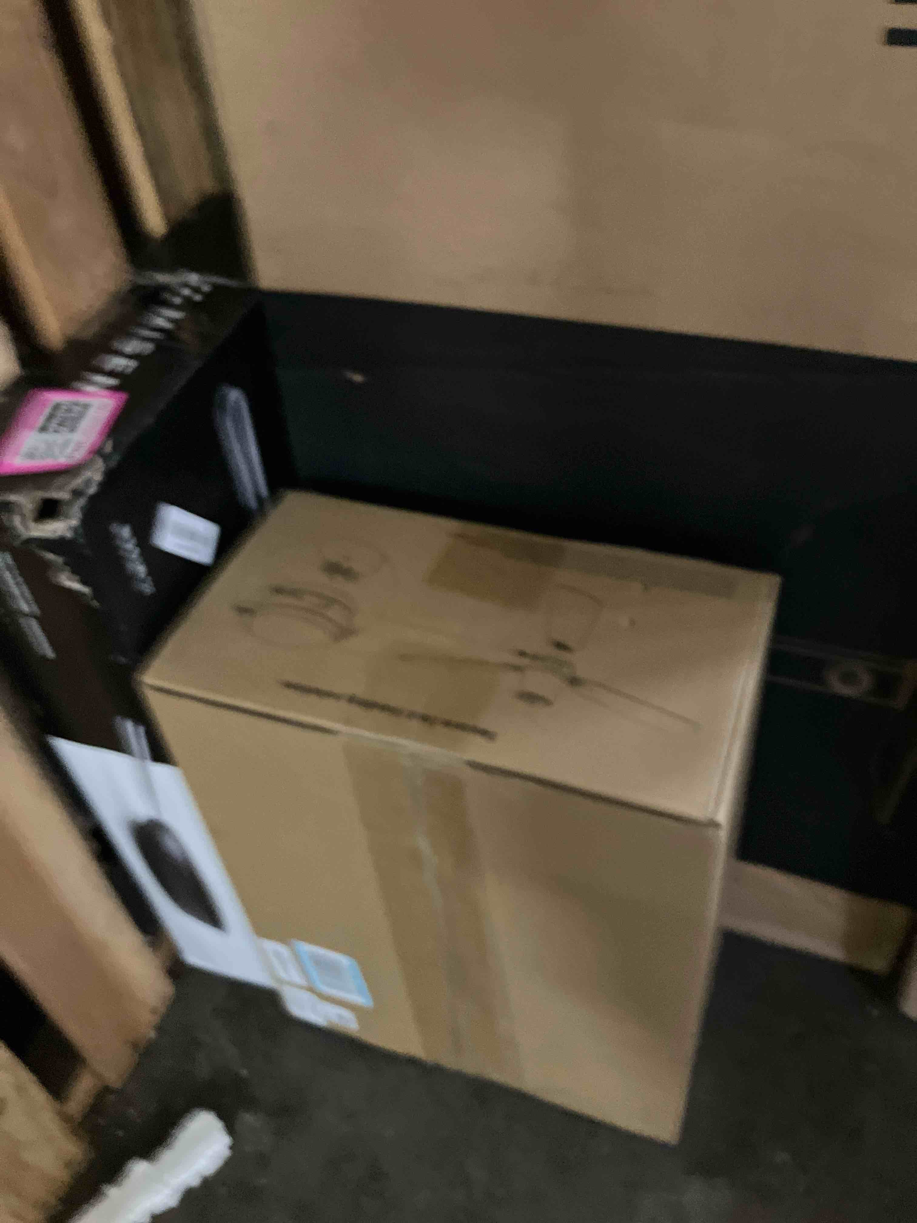 https://s3.amazonaws.com/lotting-images-prod/phillipi/PNK3522752_1751637043311.jpeg