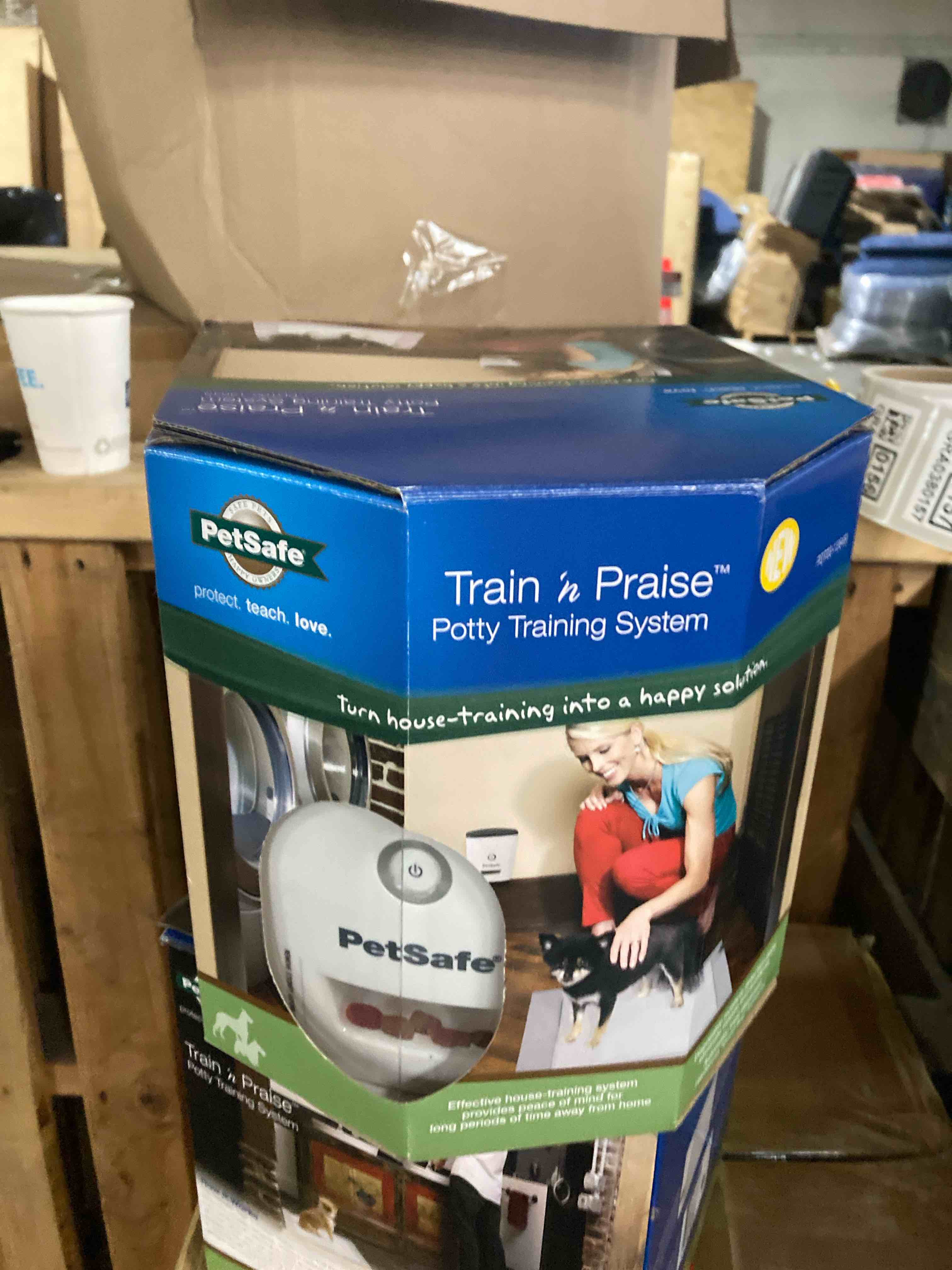 https://s3.amazonaws.com/lotting-images-prod/phillipi/PNK3522763_1751574256178.jpeg