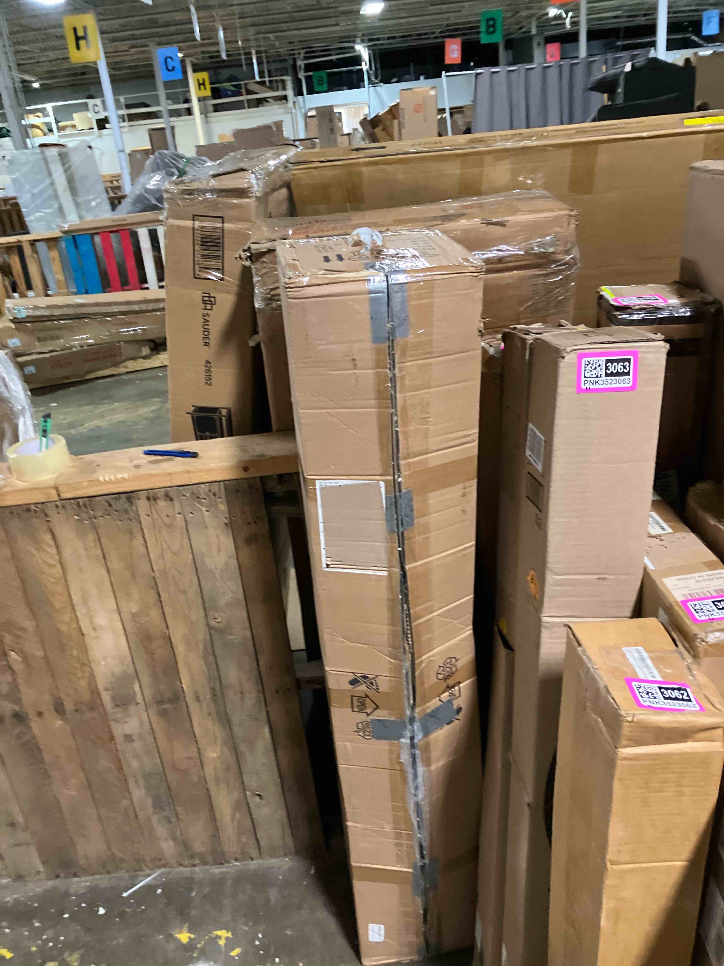 https://s3.amazonaws.com/lotting-images-prod/phillipi/PNK3523058_1746817555697.jpeg