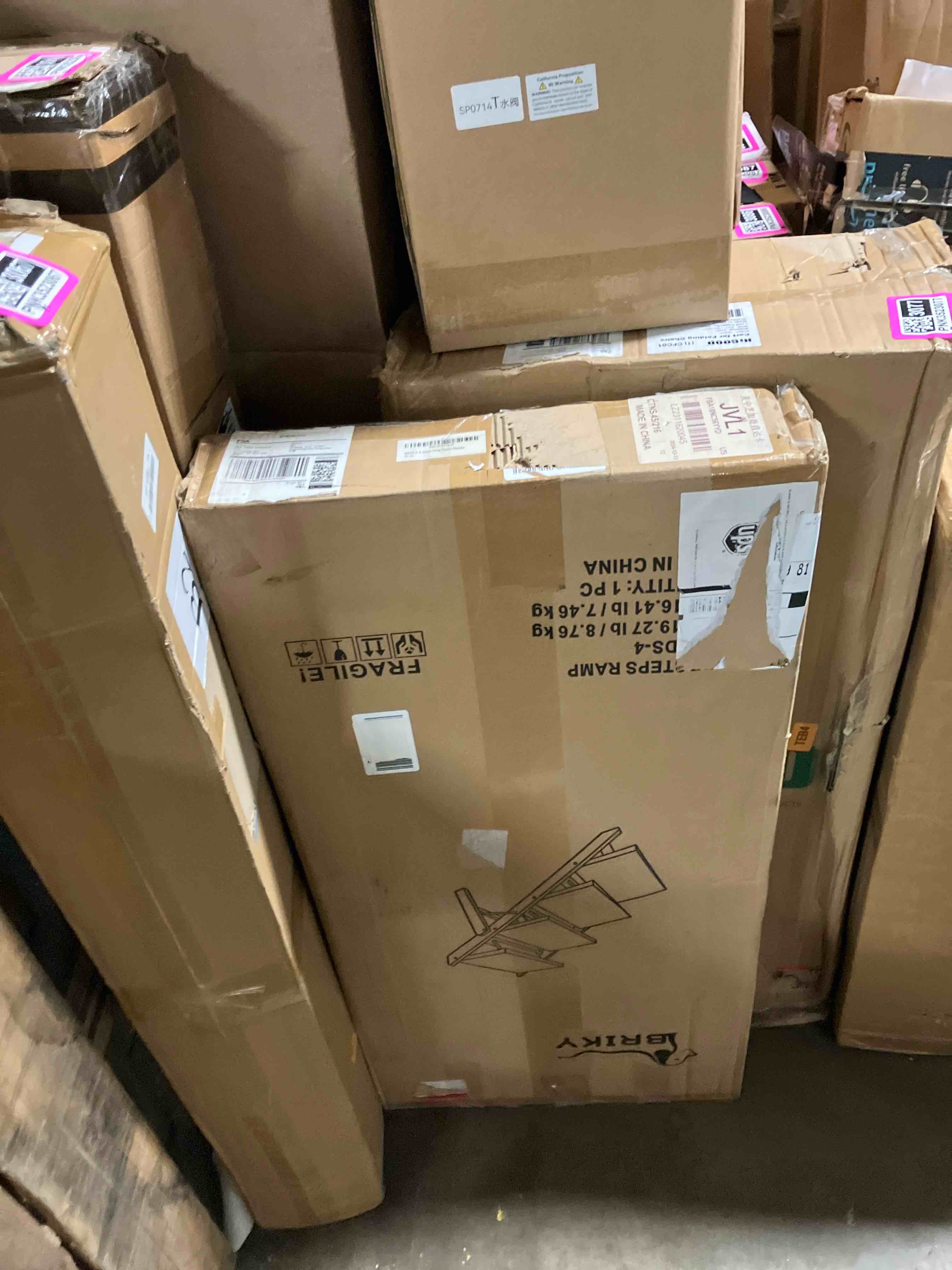 https://s3.amazonaws.com/lotting-images-prod/phillipi/PNK3523066_1746816083498.jpeg