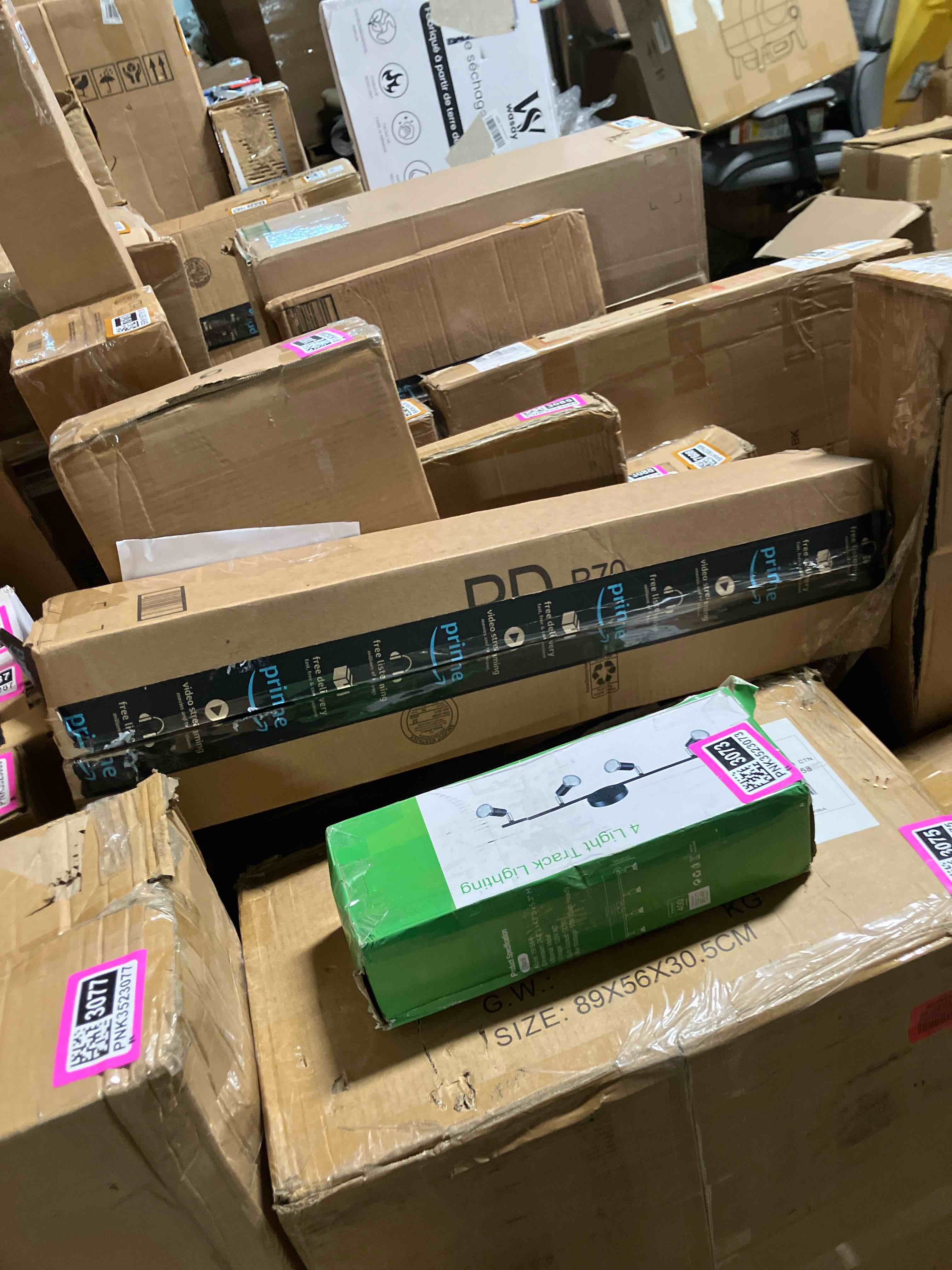 https://s3.amazonaws.com/lotting-images-prod/phillipi/PNK3523069_1746815609681.jpeg