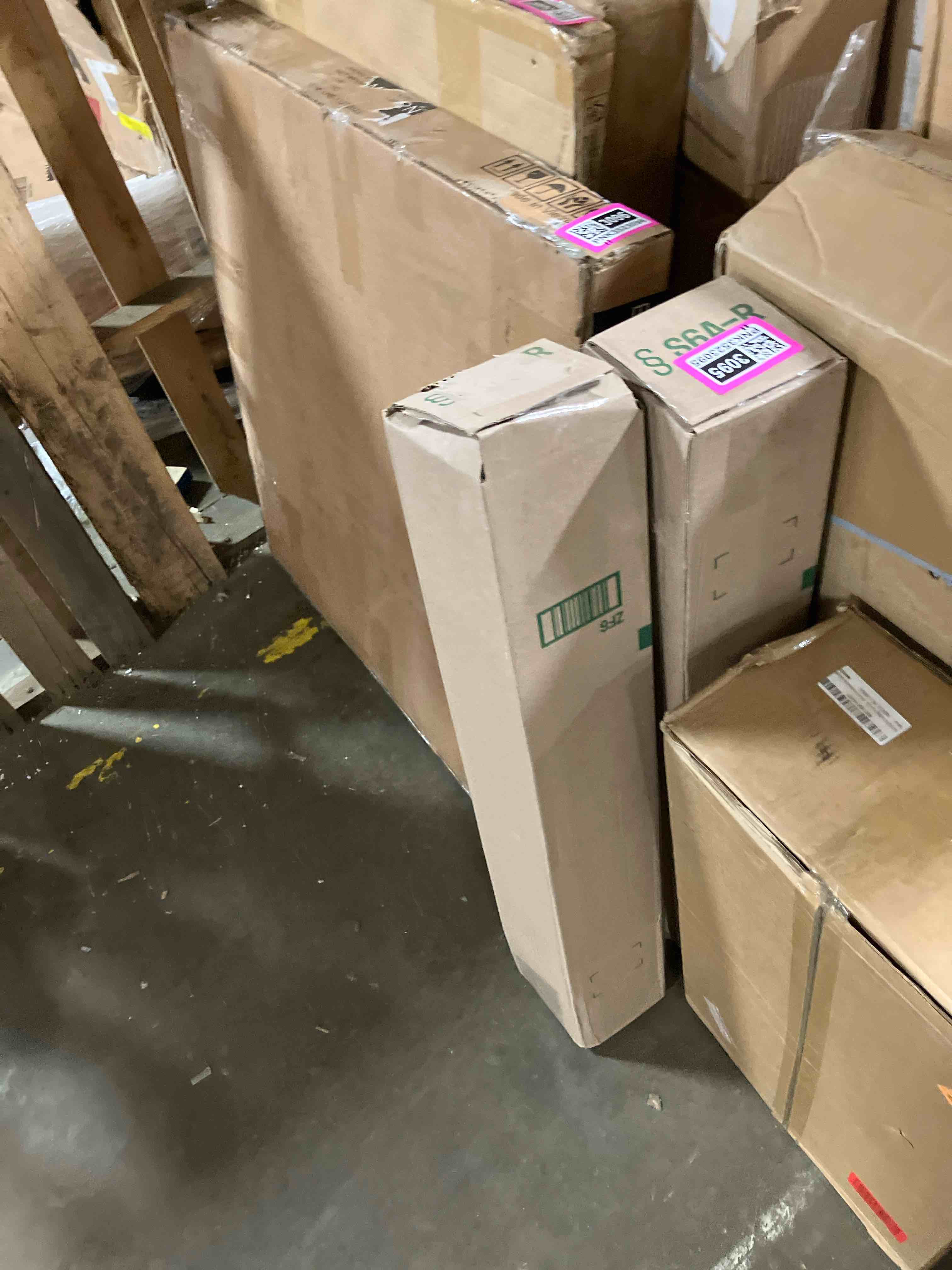 https://s3.amazonaws.com/lotting-images-prod/phillipi/PNK3523094_1746827893605.jpeg